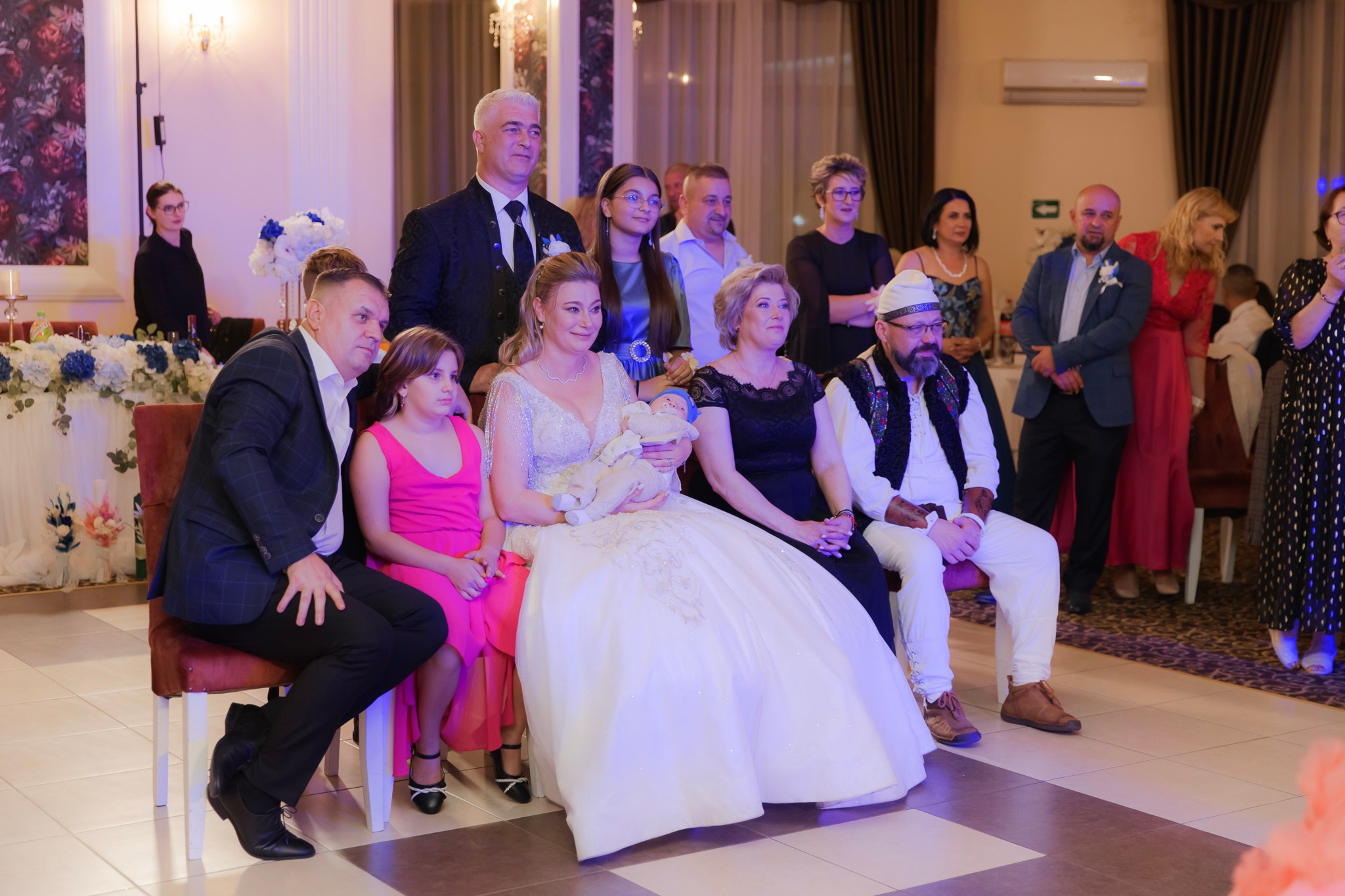 Mihai & Oana. Servicii foto-video profesionale, pentru momente de neuitat