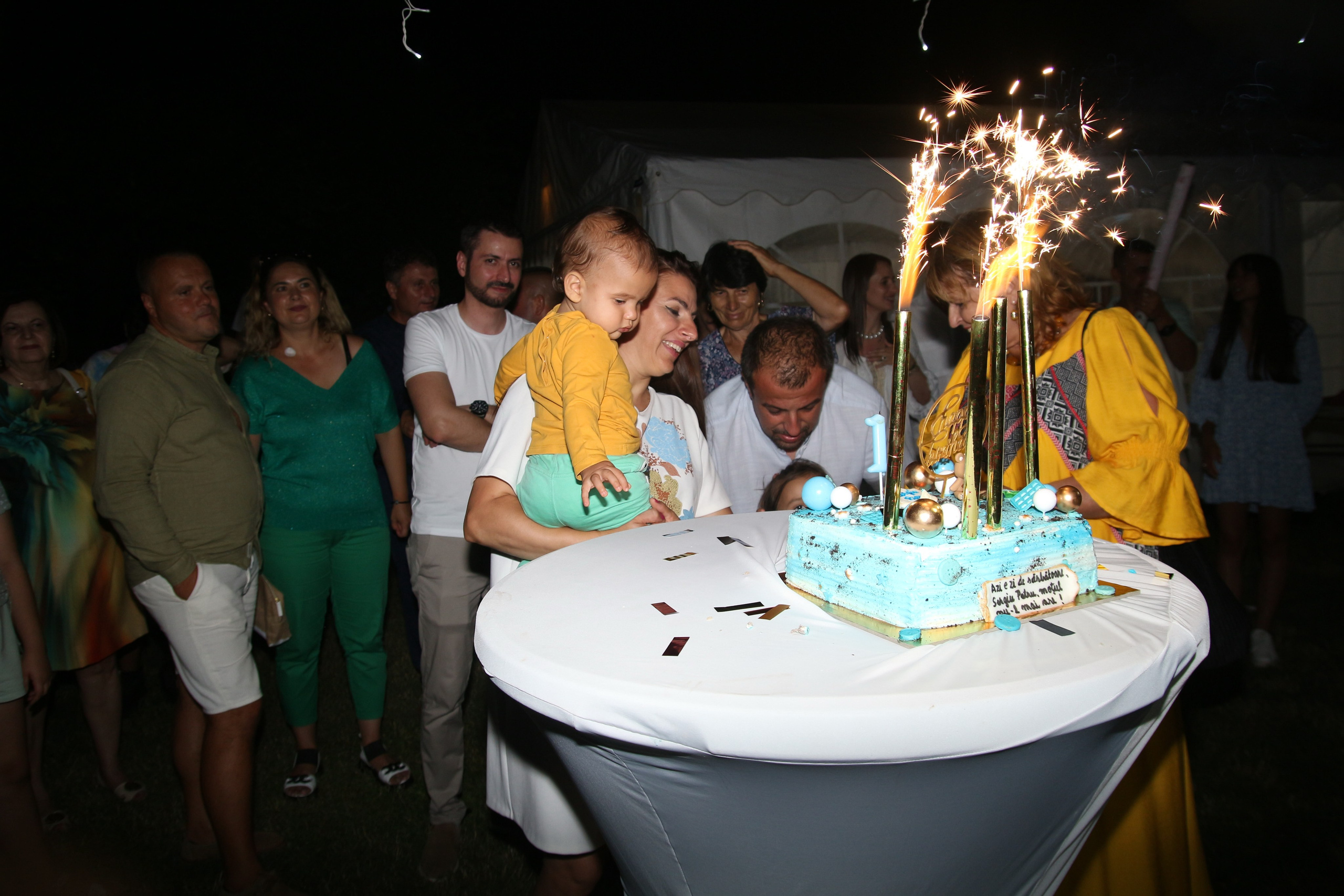 BYZO MEDIA. PETRU BYZO - family and children photographer in ROMANIA