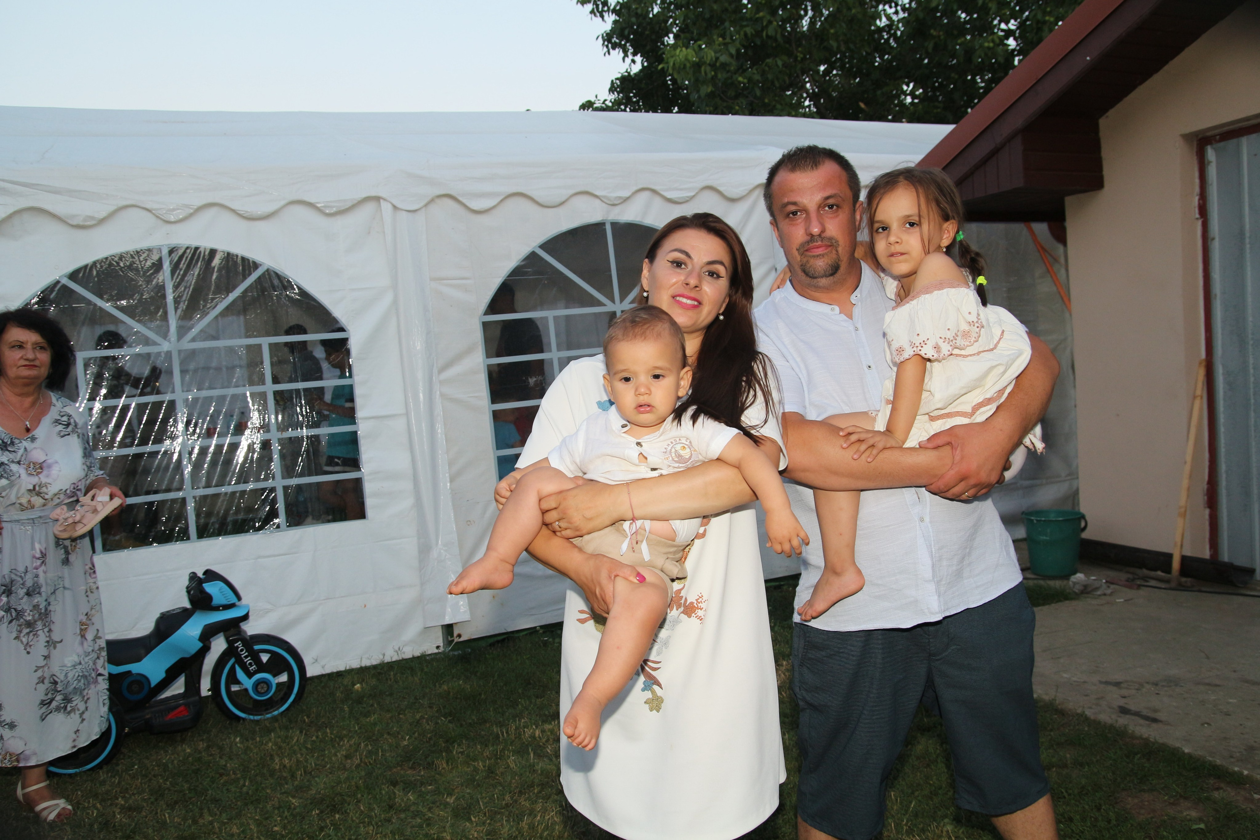 BYZO MEDIA. PETRU BYZO - family and children photographer in ROMANIA