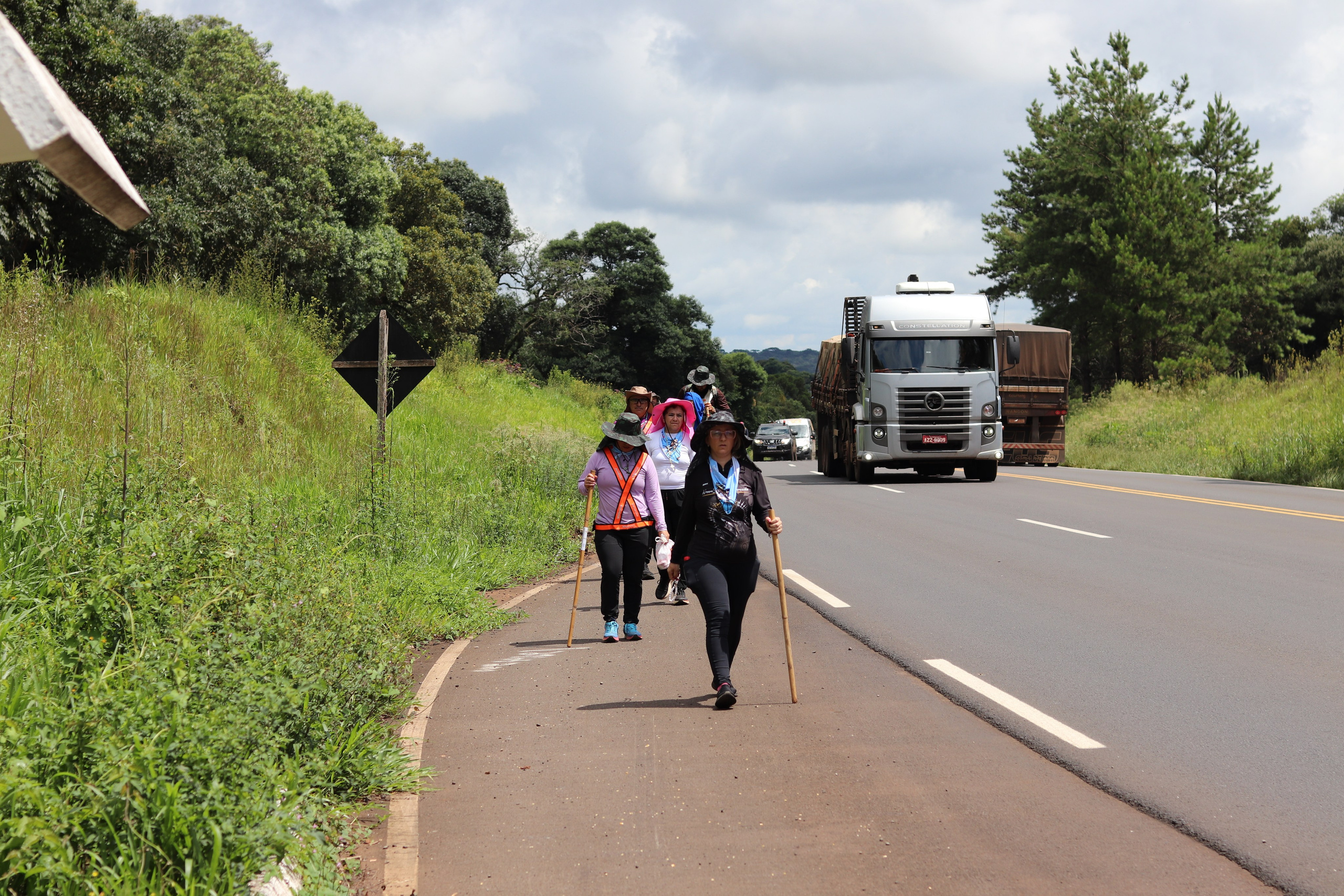 Peregrinação Nossa Senhora de Belém. Handa Produções