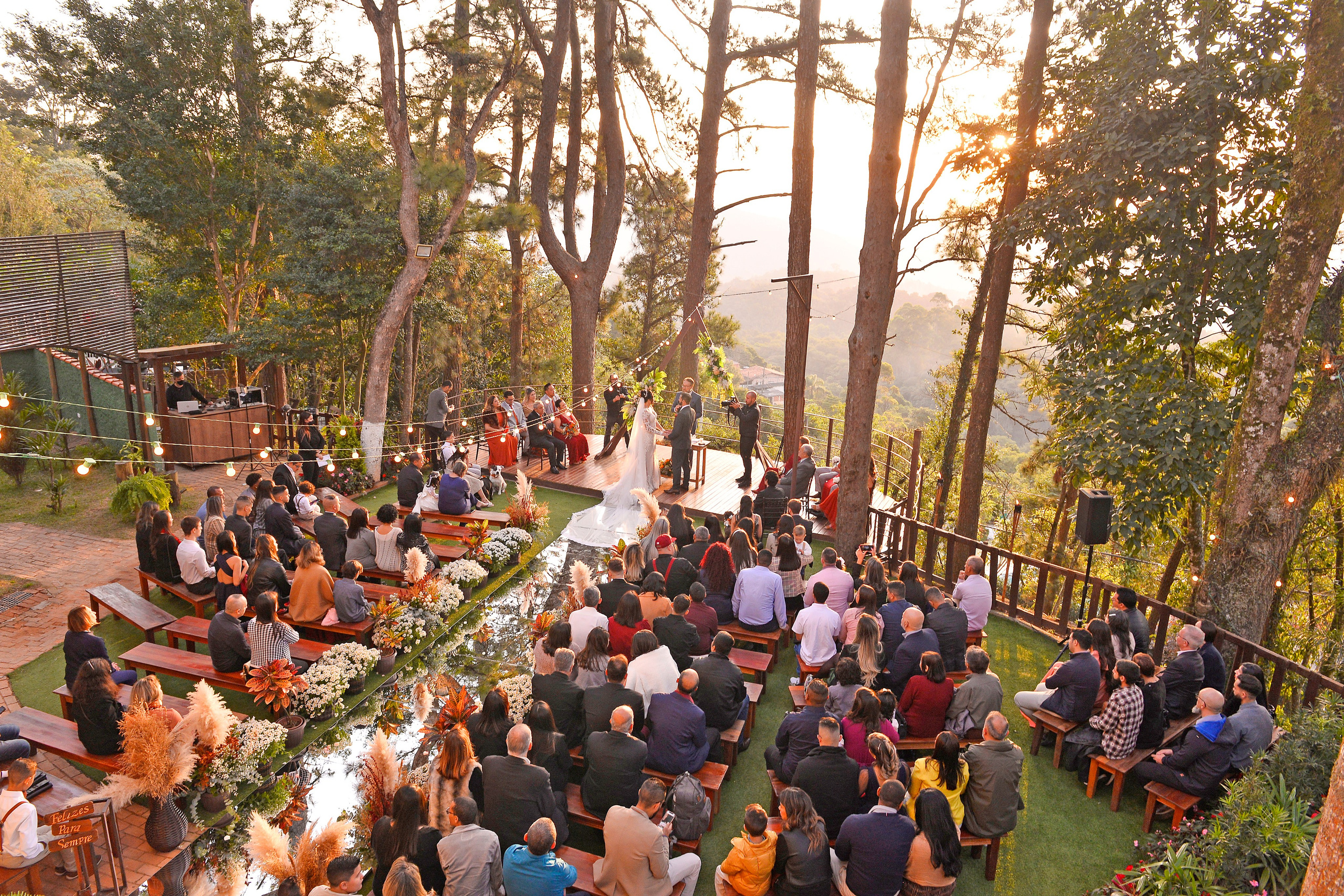 Danilo & Evellyn — Villa Vezzane, Mairiporã. Produtora Bride