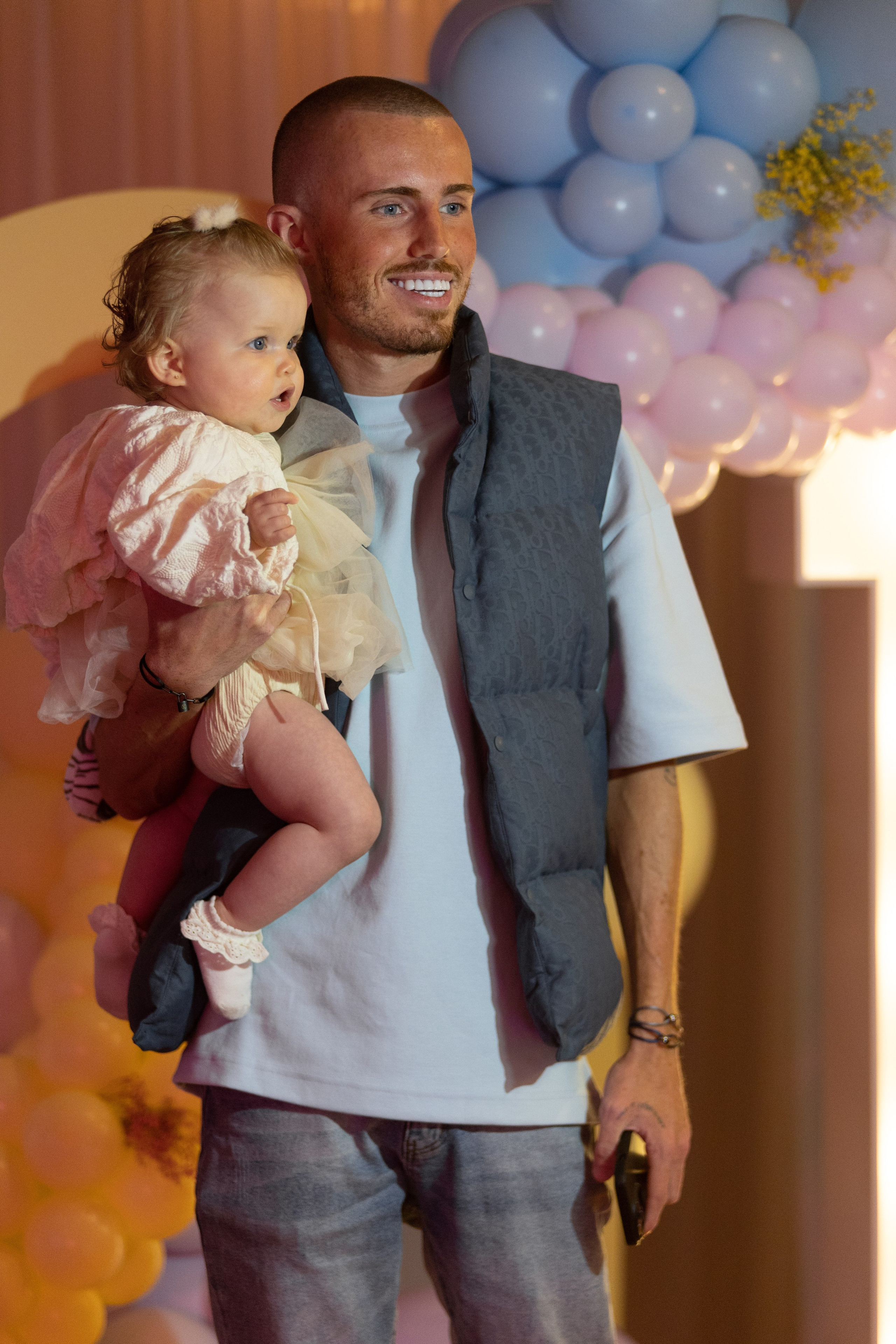 1 st Birthday. Portrait and Family Photographer in Netherlands