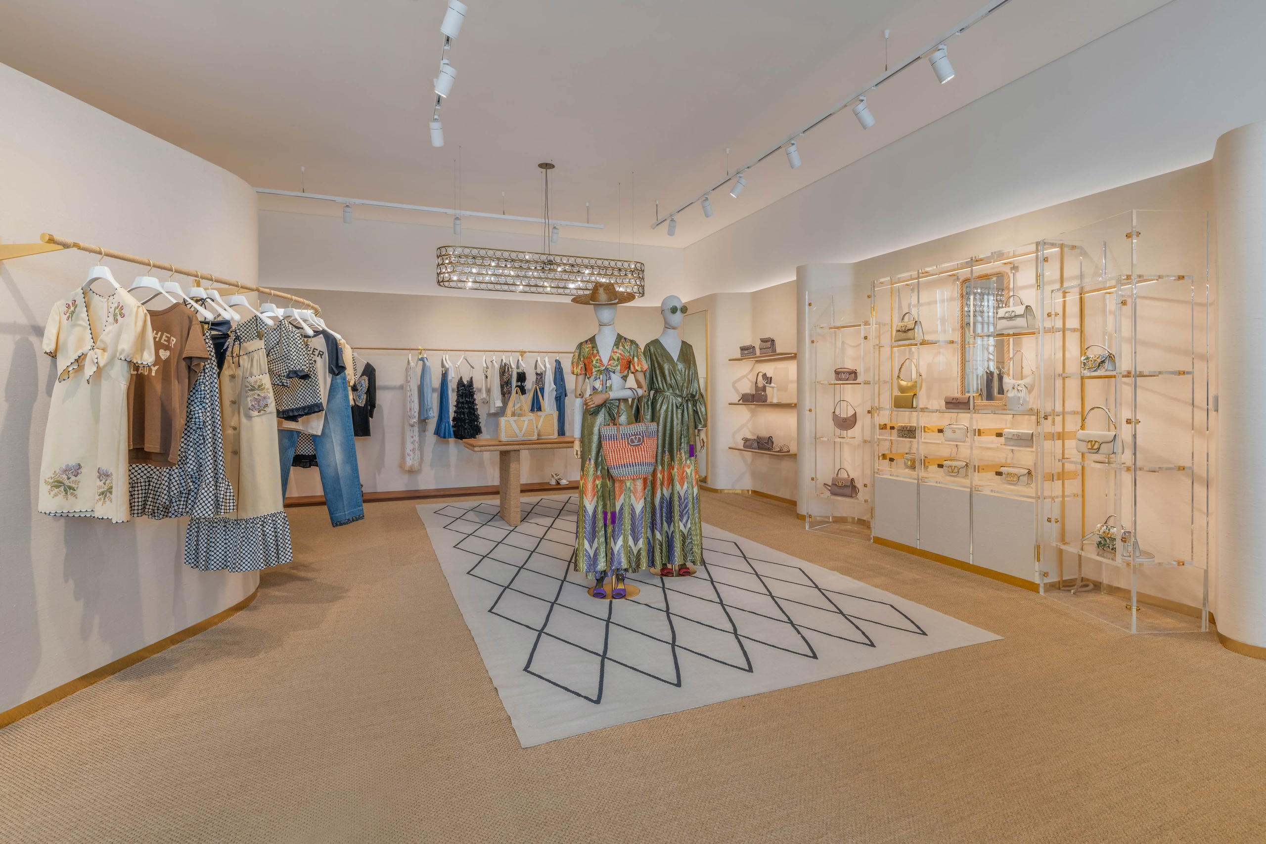 Interior & Architectural & Real Estate Photography in Dubai. Vitalii Honiukov | Photography production based in Dubai, UAE