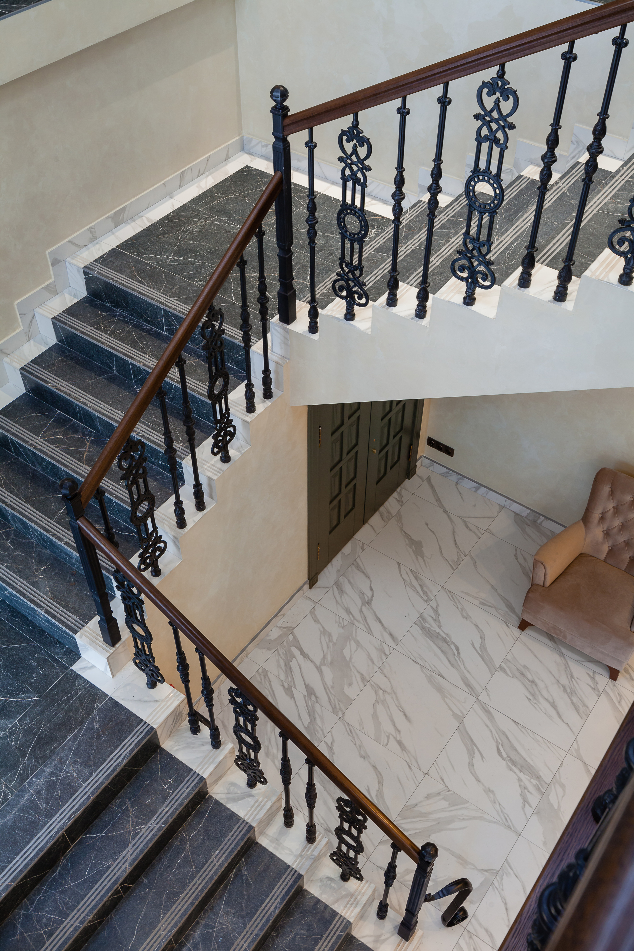 Architecture_Real estate_Yachts. Art photography. Events. Family photo