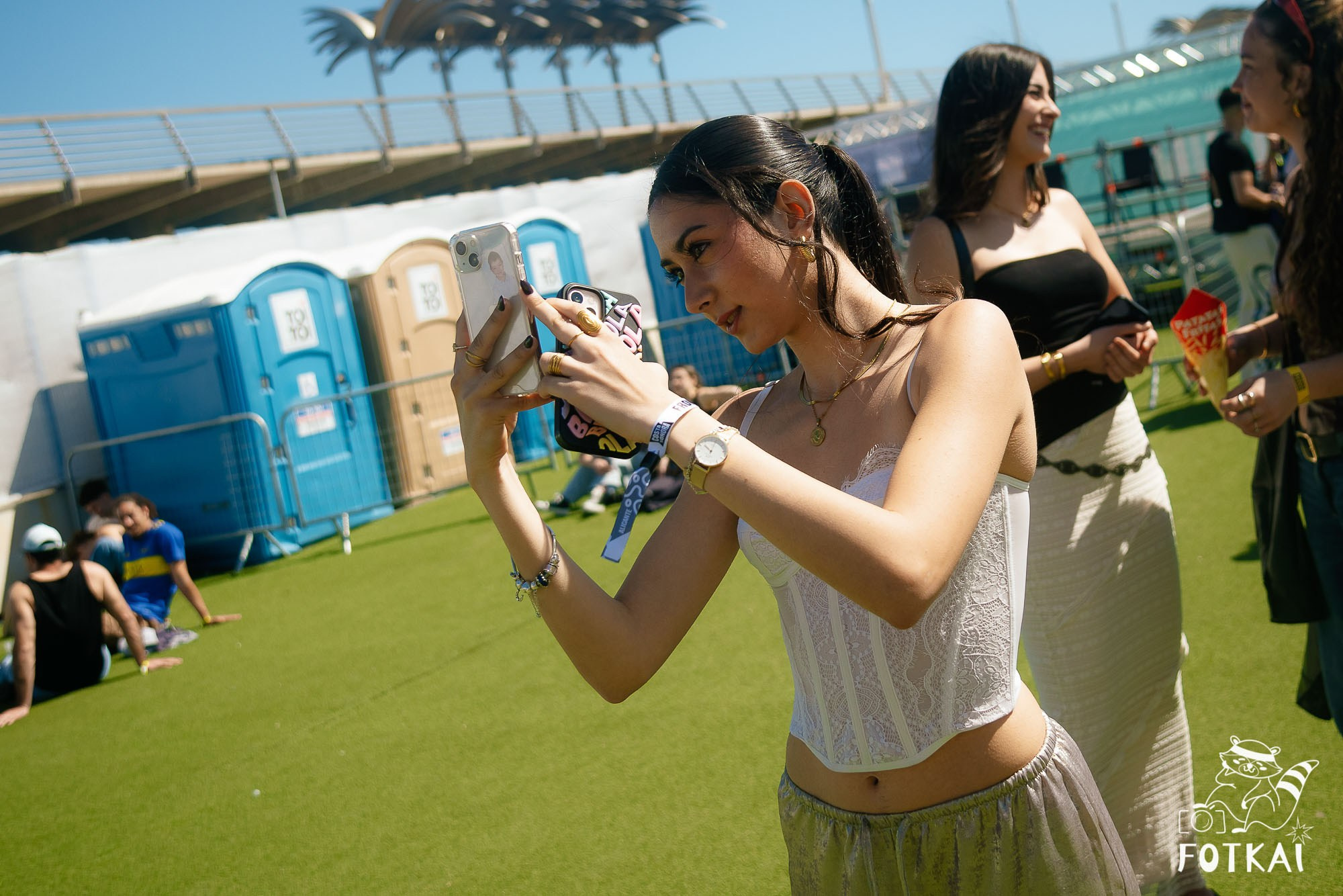 Fotos Costa Sonora 2026 Alicante Día 2 — busca tu foto y encuentra amigos del festival | FOTKAI
