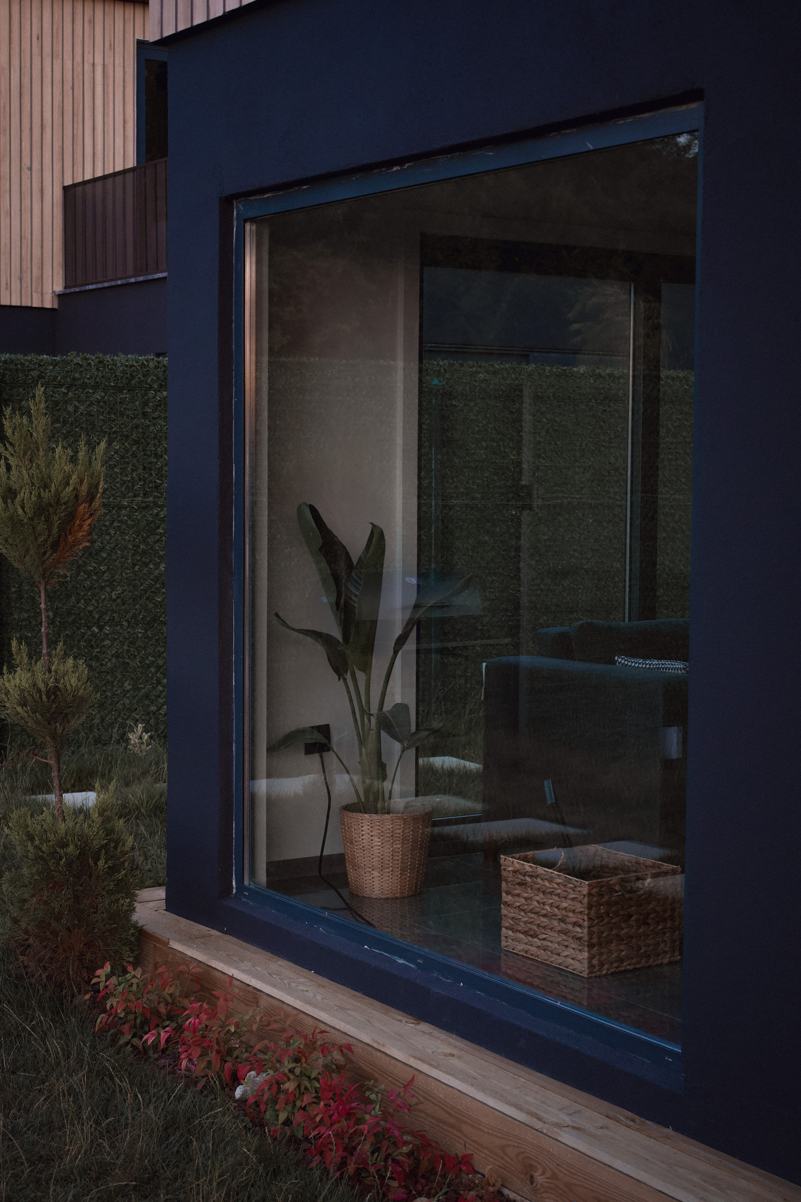 Pana Sapanca. Professional photographer and videographer specializing in filming hot