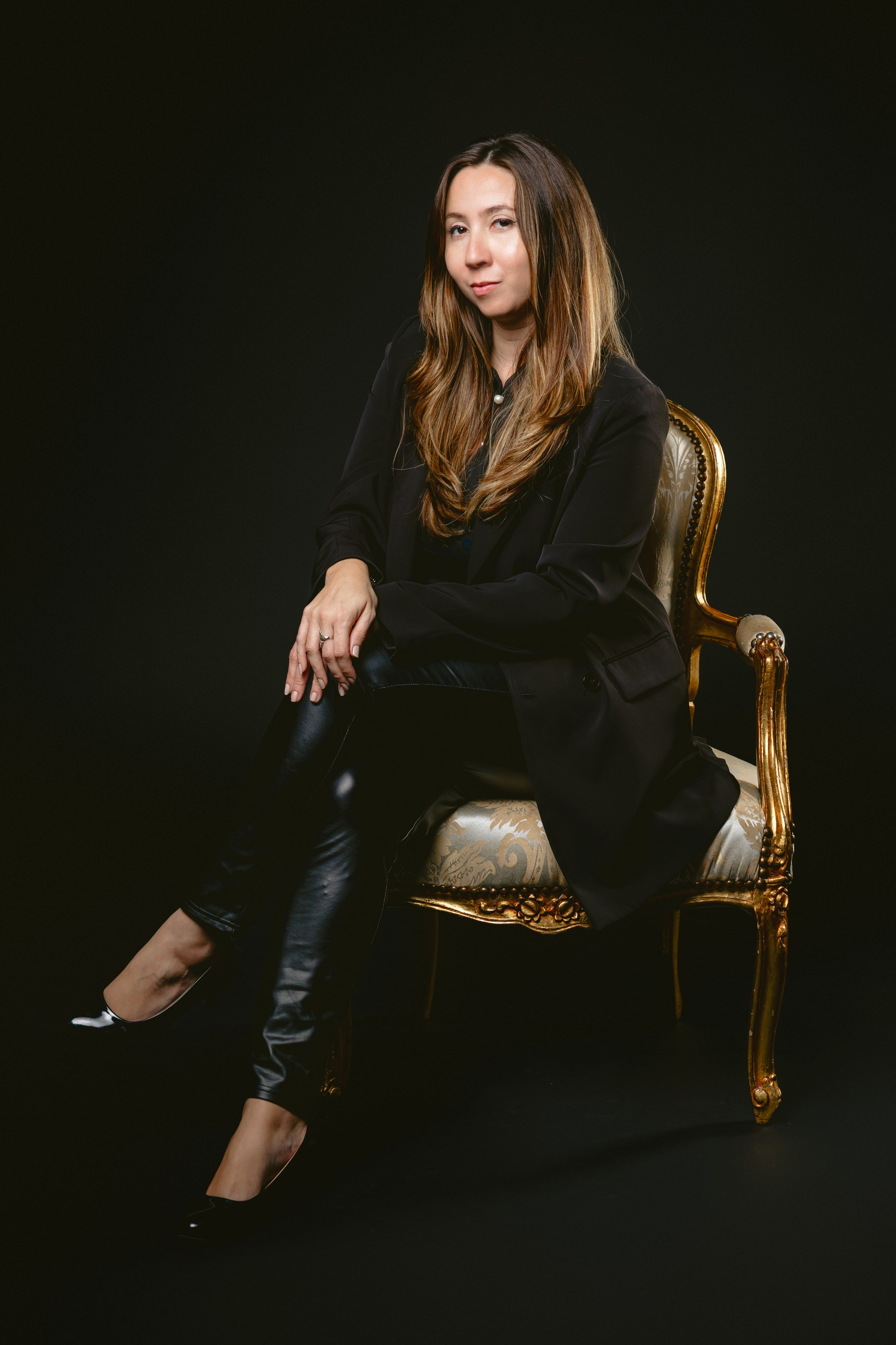 Bold in Black: Chiara. Giandamorgana