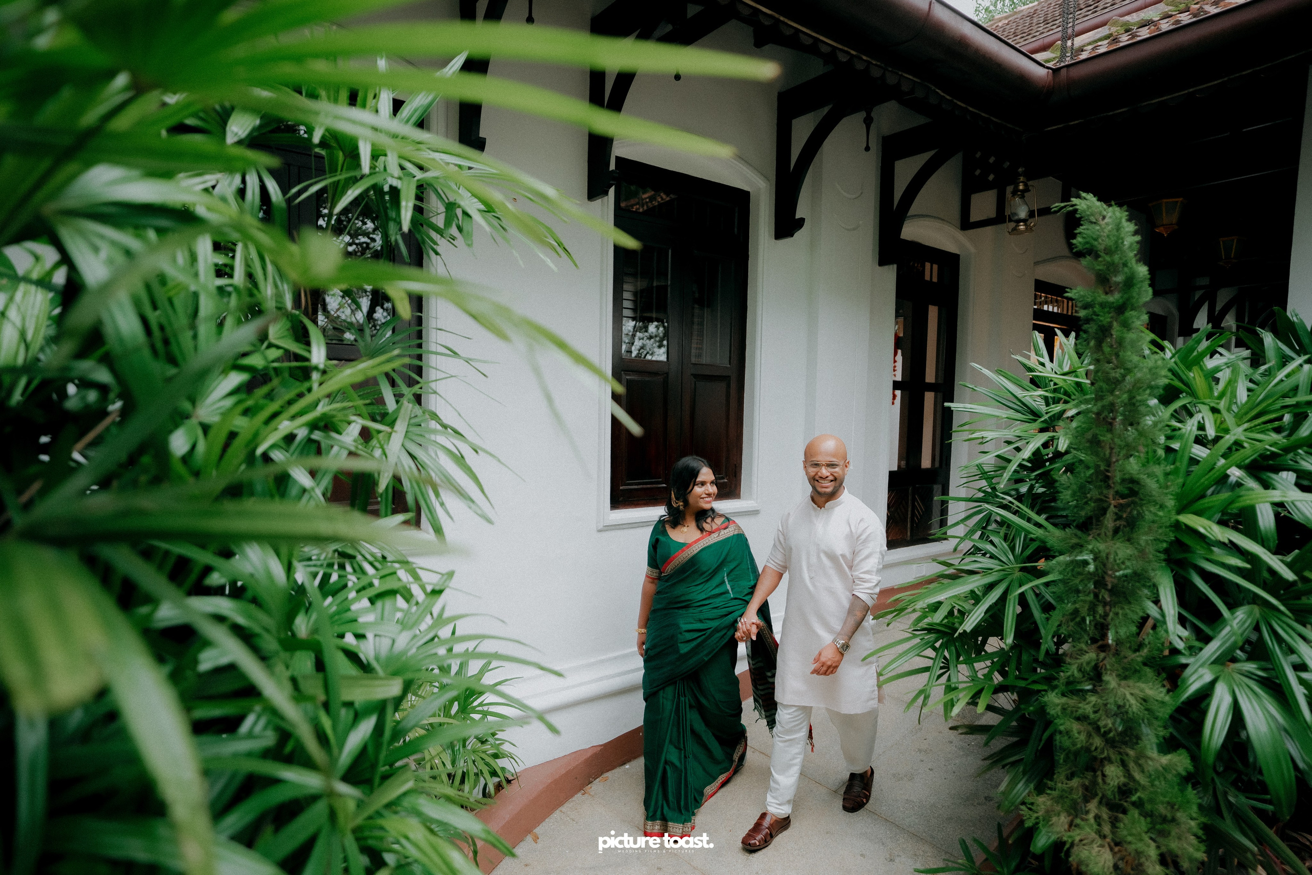 Vishnu & Anusree Prewedding!. Fine art Wedding Photographers in India & Canada