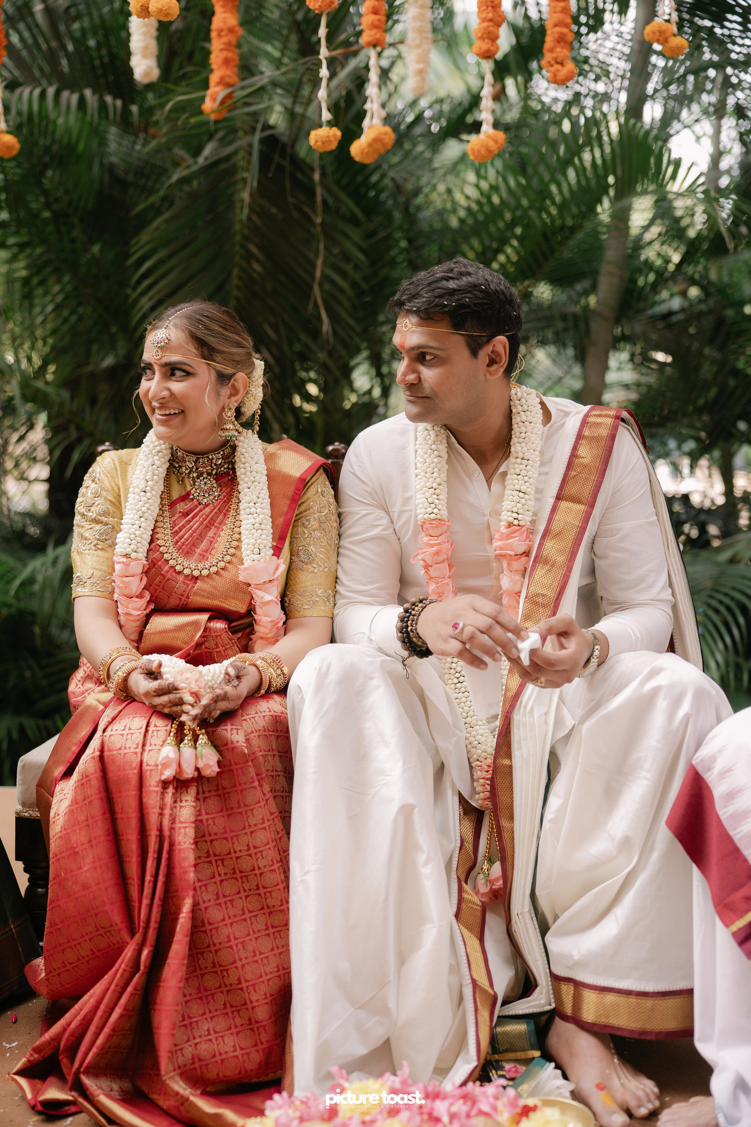 South Indian Wedding Ft. Aashna & Rajiv. Fine art Wedding Photographers in India & Canada