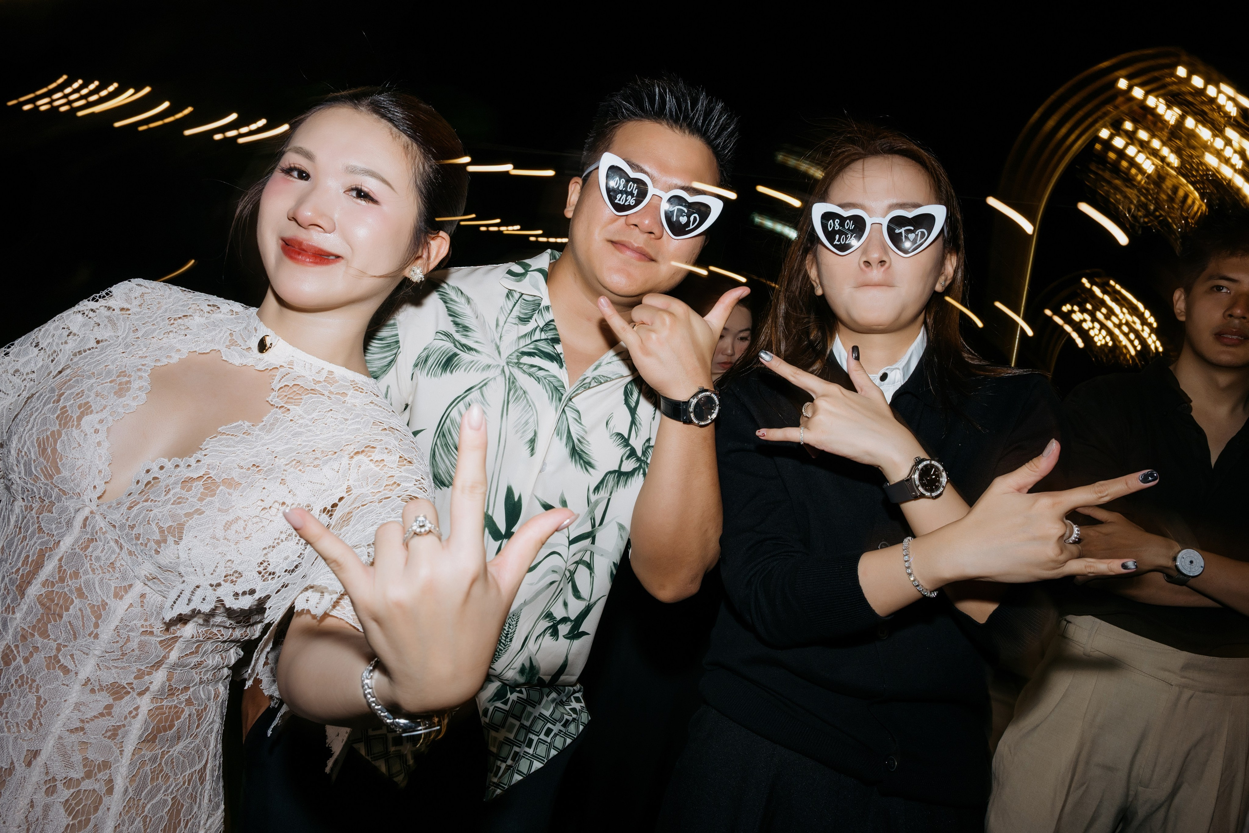 DIEU & THINH/Destination Wedding. Nhiếp ảnh gia đám cưới hàng đầu tại Thành Phố Hồ Chí Minh