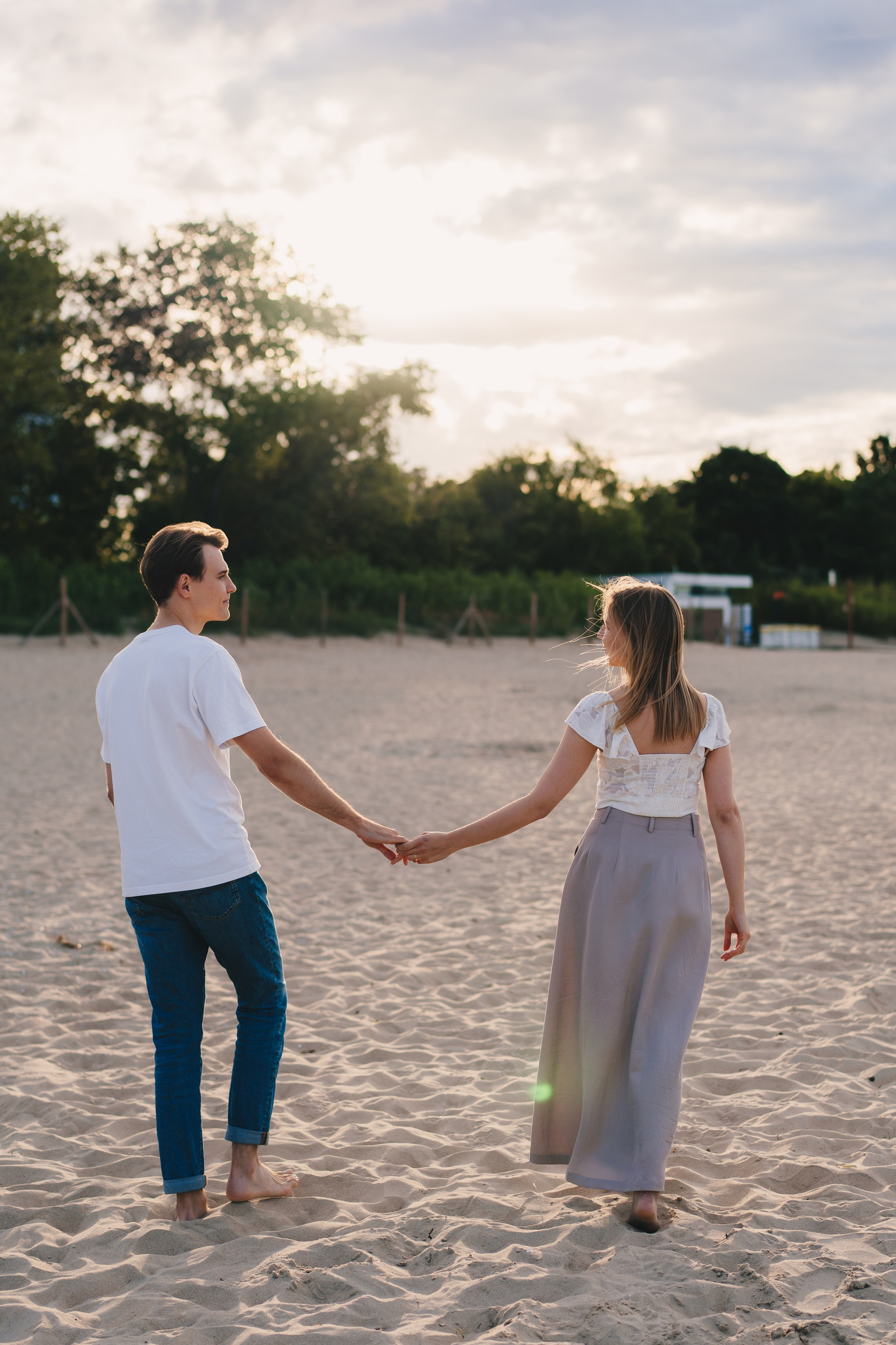 Gracjana i Damian, sesja narzeczeńska nad morzem. Fotograf ślubny & lifestyle Gdańsk, Karolina Baczewska