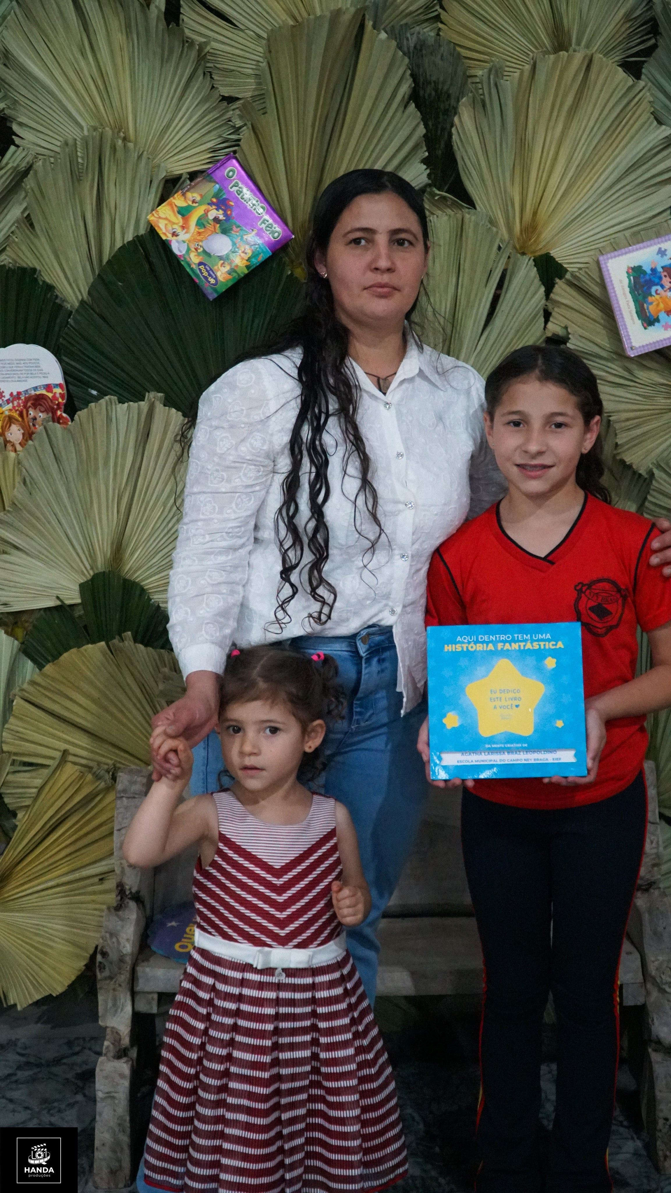 Noite autógrafos colégio Aurélio Buarque de Holanda. Handa Produções