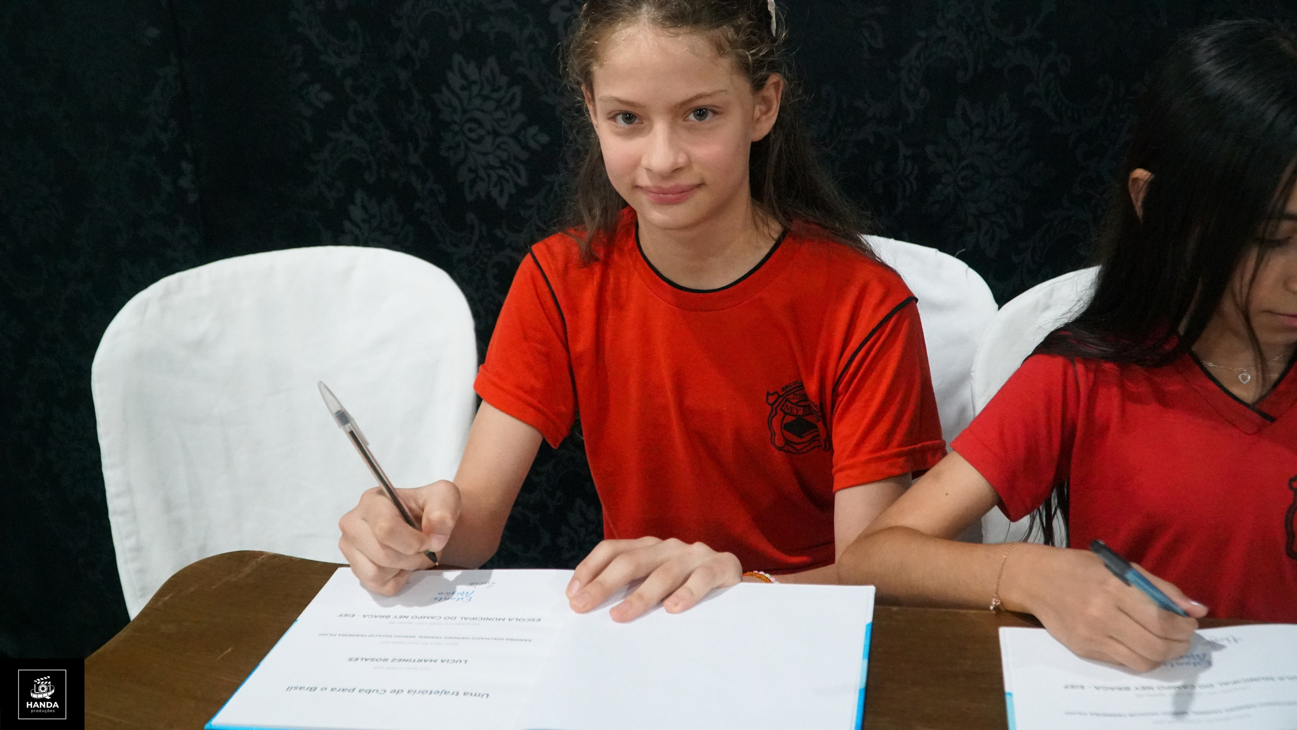Noite autógrafos colégio Aurélio Buarque de Holanda. Handa Produções