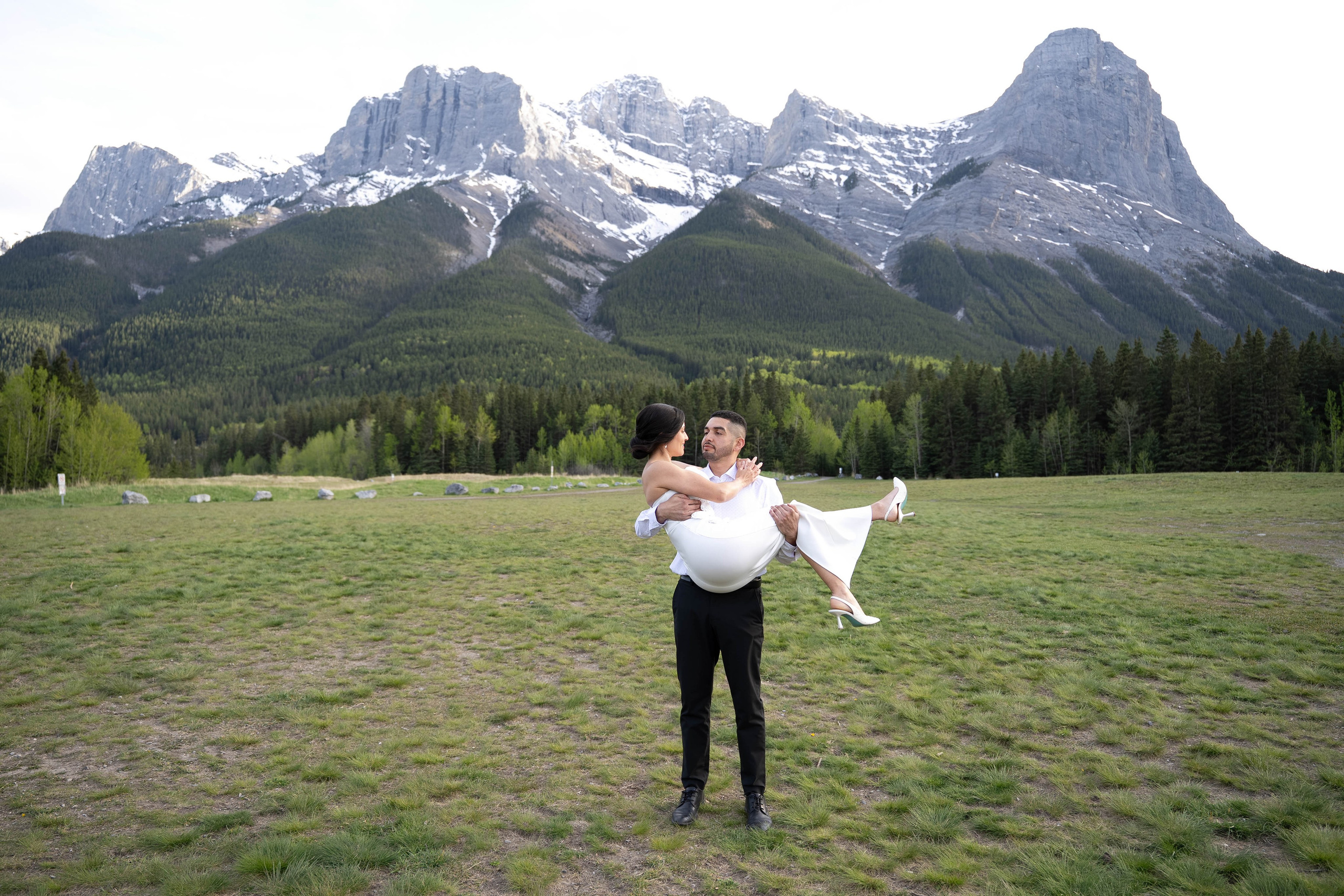 Quarry Lake Park — Canmore -Lina & Moises. Ching Li Photography