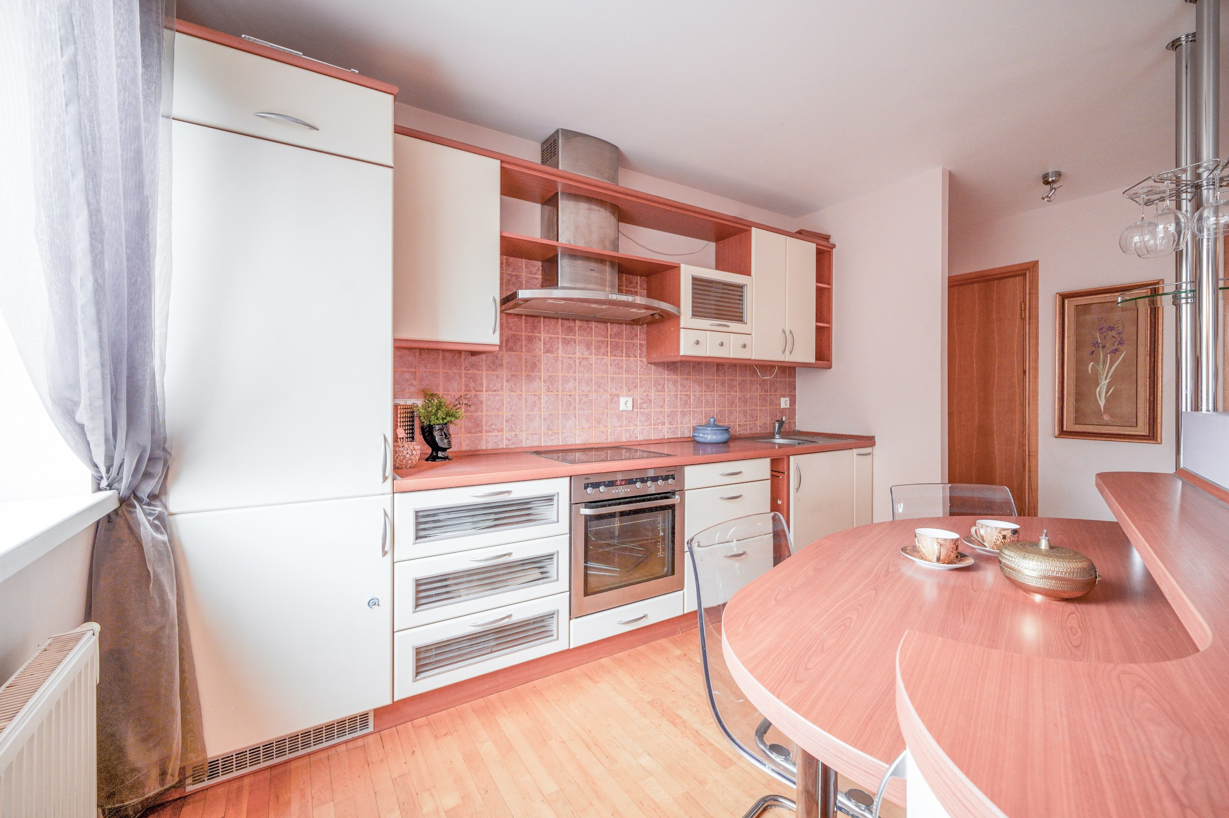 2--jų kambarių butas L. Gyros 80, Vilnius. Elina Sapiega fotografė Vilniuje