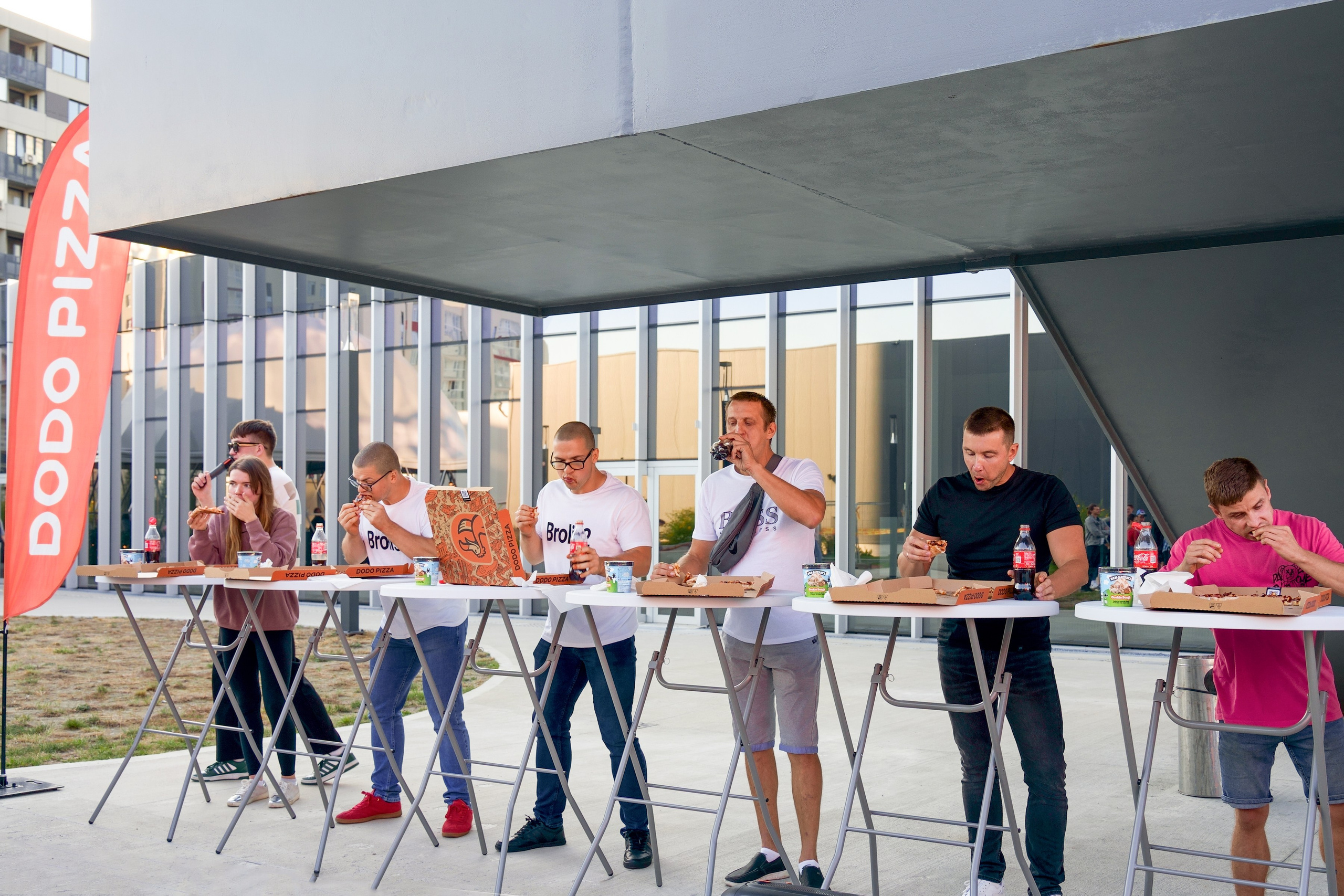 Dodo Pizza Picų Valgymo Čempionatas!. Elina Sapiega fotografė Vilniuje