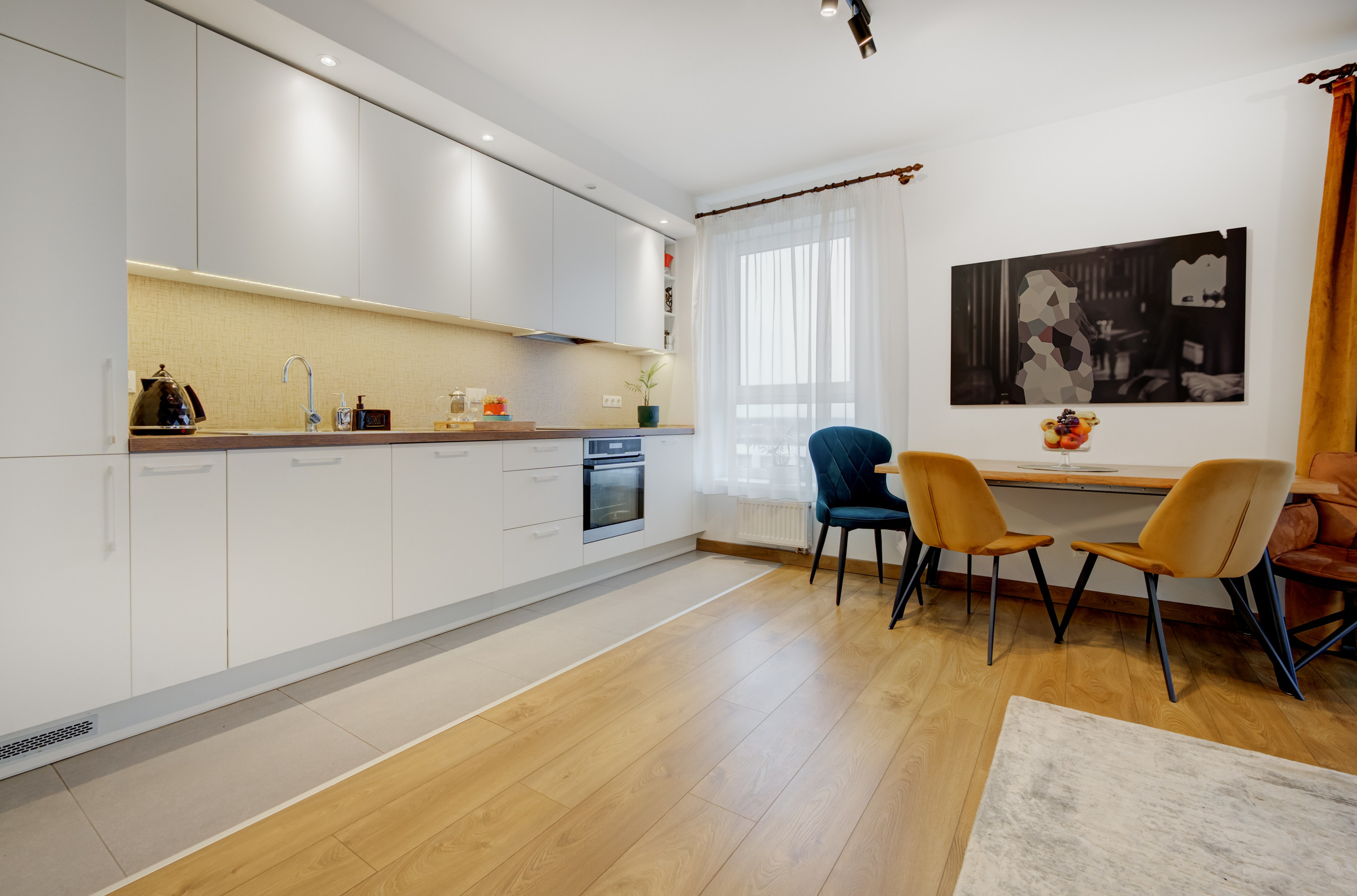 Karaliaučiaus g. 9 c, 2 k buto fotosesija. Elina Sapiega fotografė Vilniuje