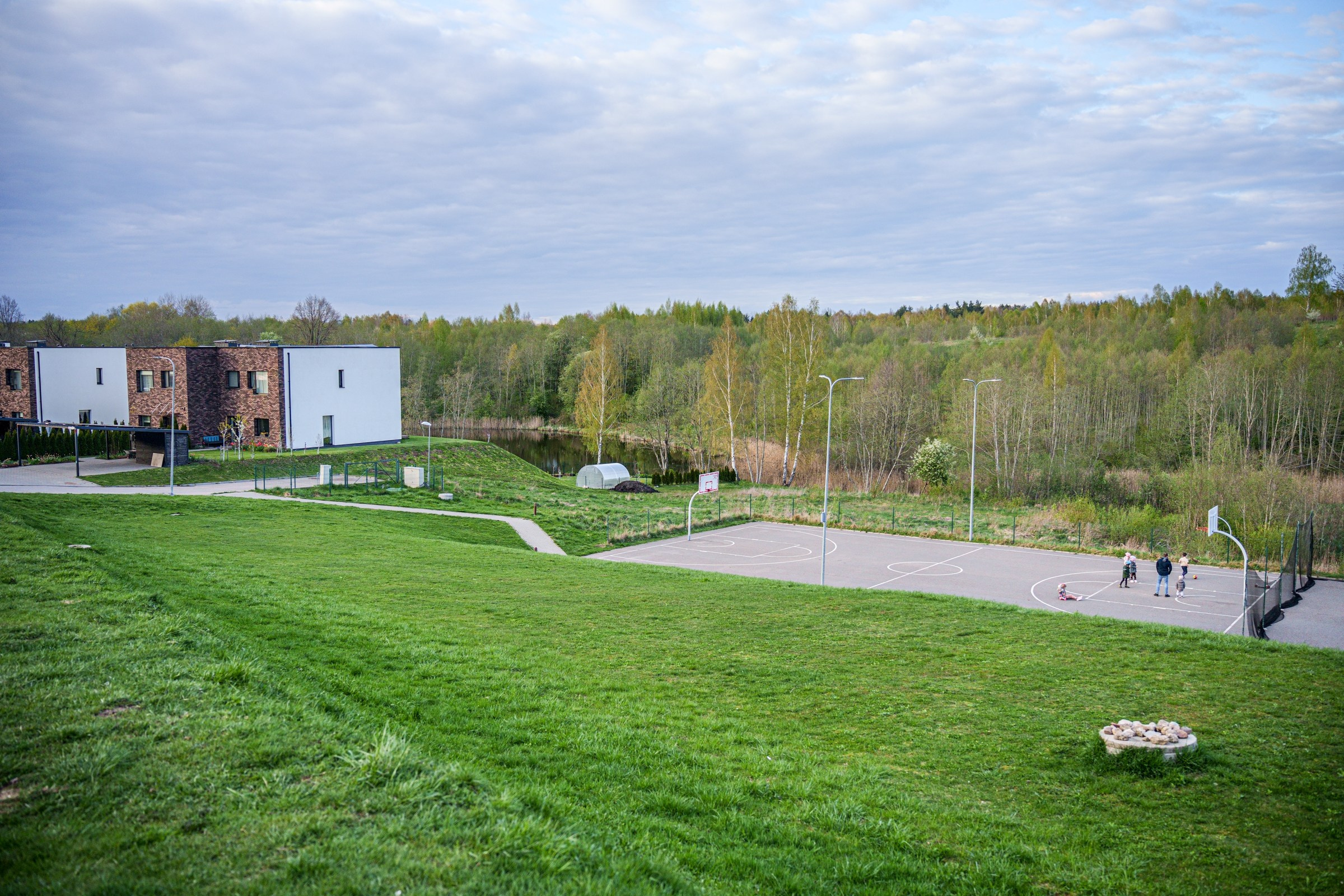 N.Lentvaris. Elina Sapiega fotografė Vilniuje