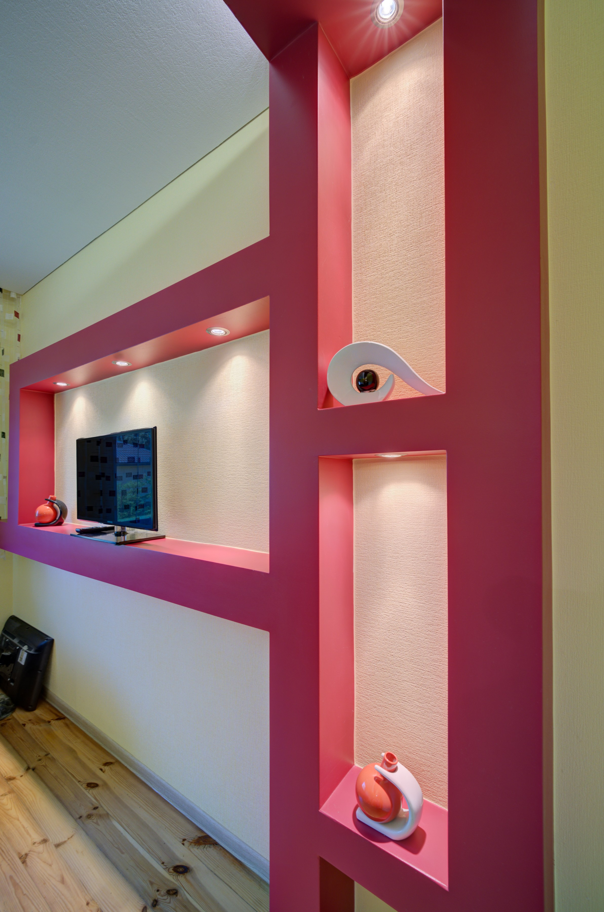 Žudiškių k. Ežero g. 70, Rešes sen. Elina Sapiega fotografė Vilniuje