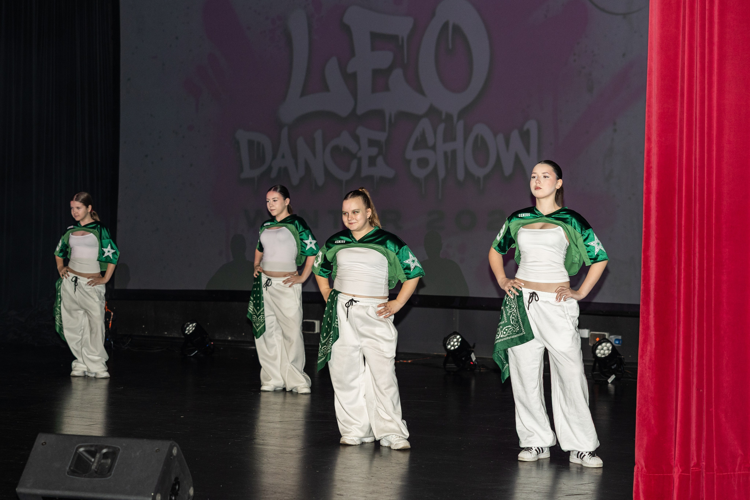 LEO DANCE SHOW WINTER 2025. Семейный и детский фотограф в Варшаве Мила Бобровская