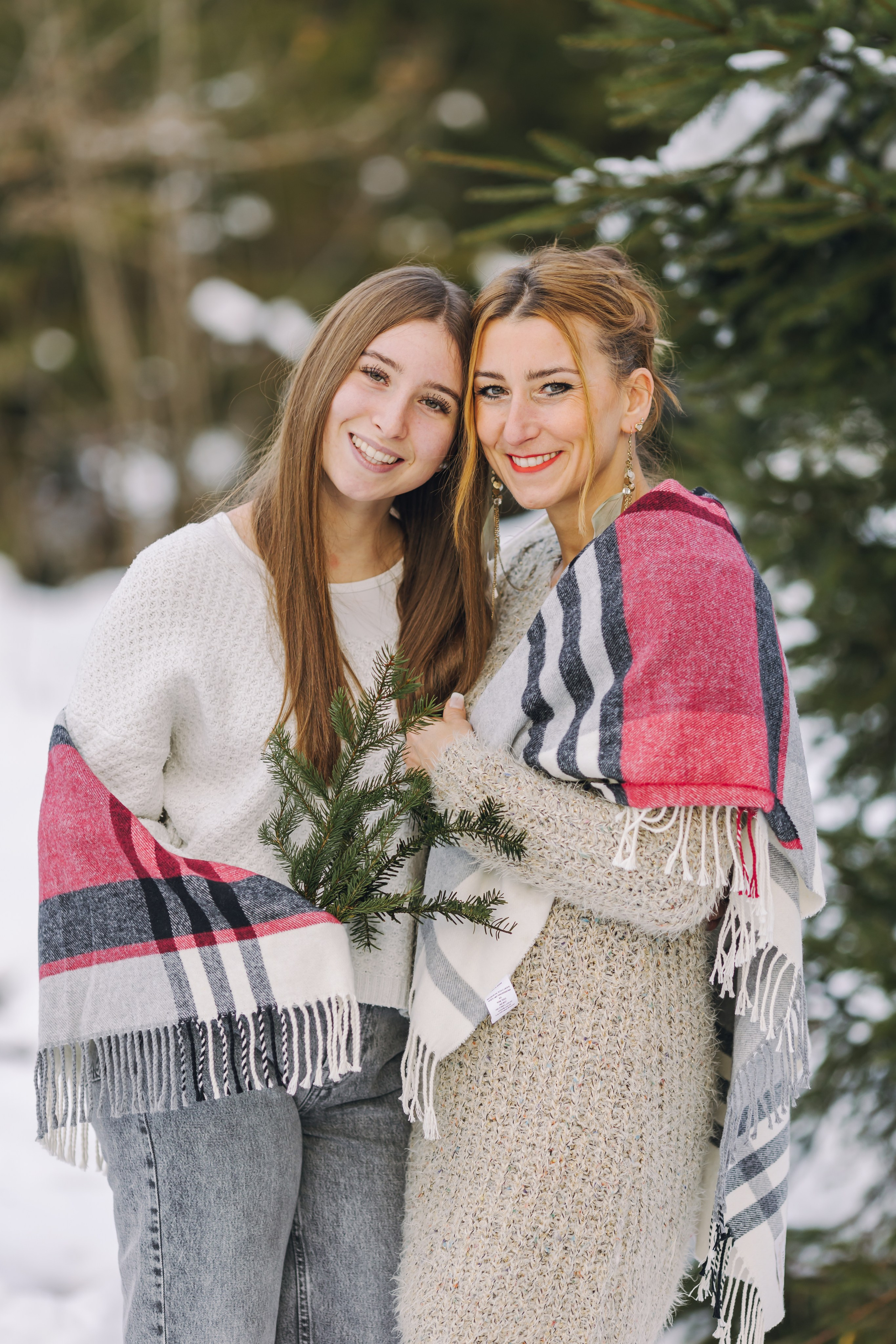 Weihnachts-Fotoshooting im Freien. Adelya Tomin