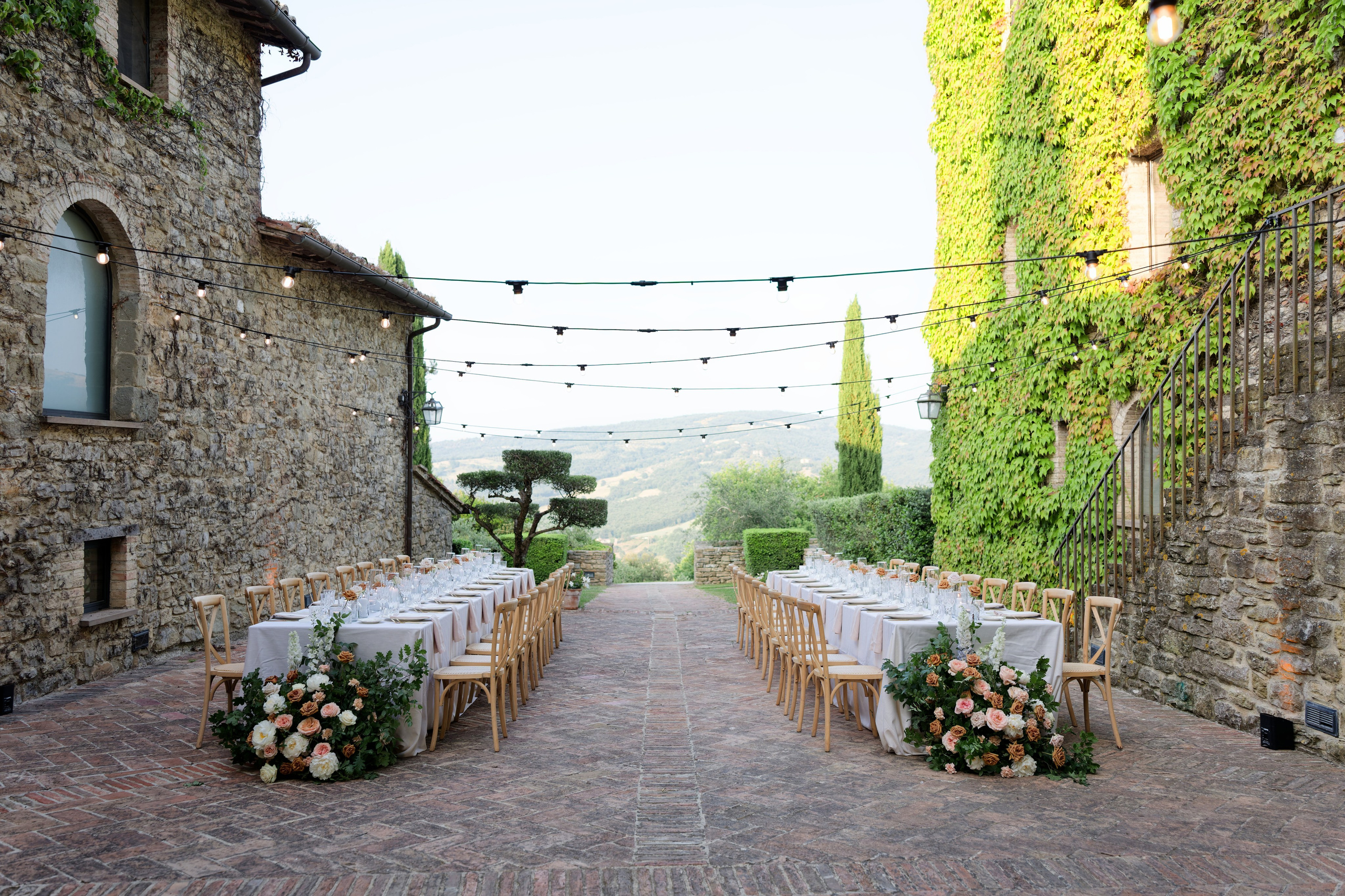 Wedding at Borgo Bastia Creti, Umbria