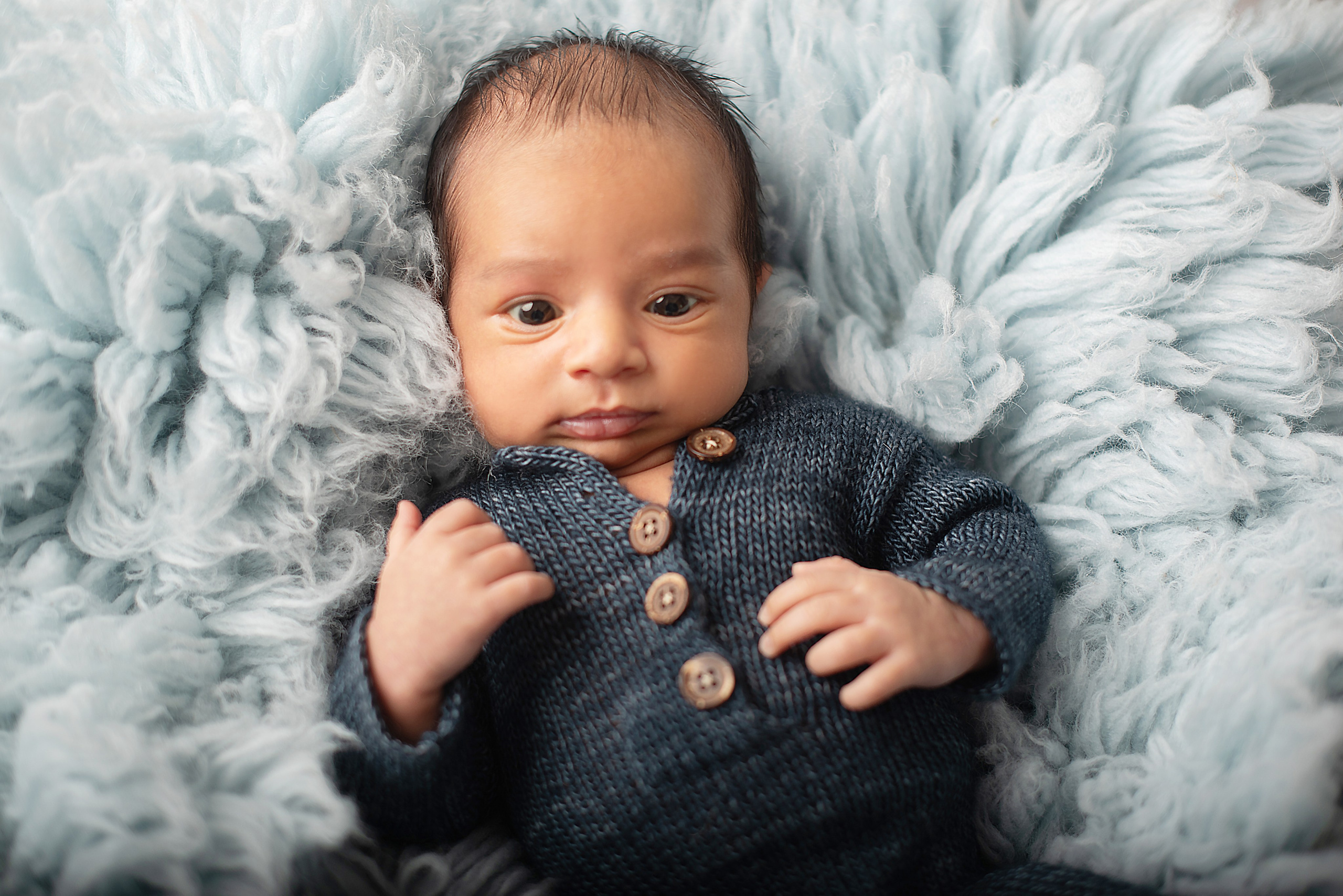 Mr Cute. Newborn, pregnancy, family photographer in New Jersey