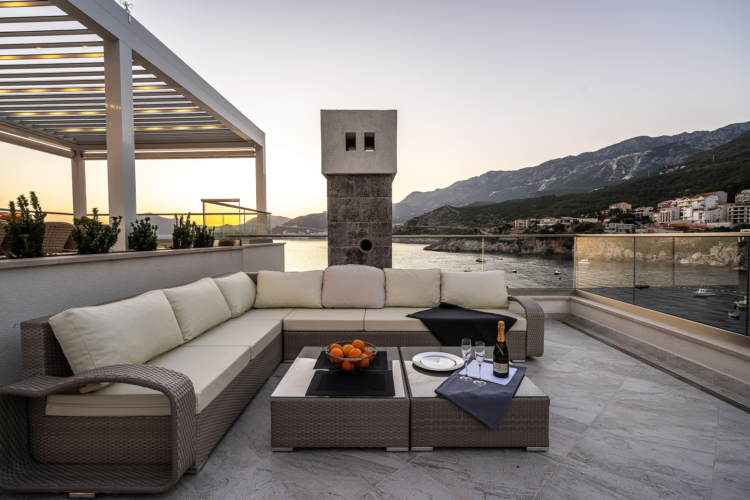 Real Estate Photography. Montenegro. EVAN ARISTOV WEDDING PHOTOGRAPHY — Seattle Wedding Photographer