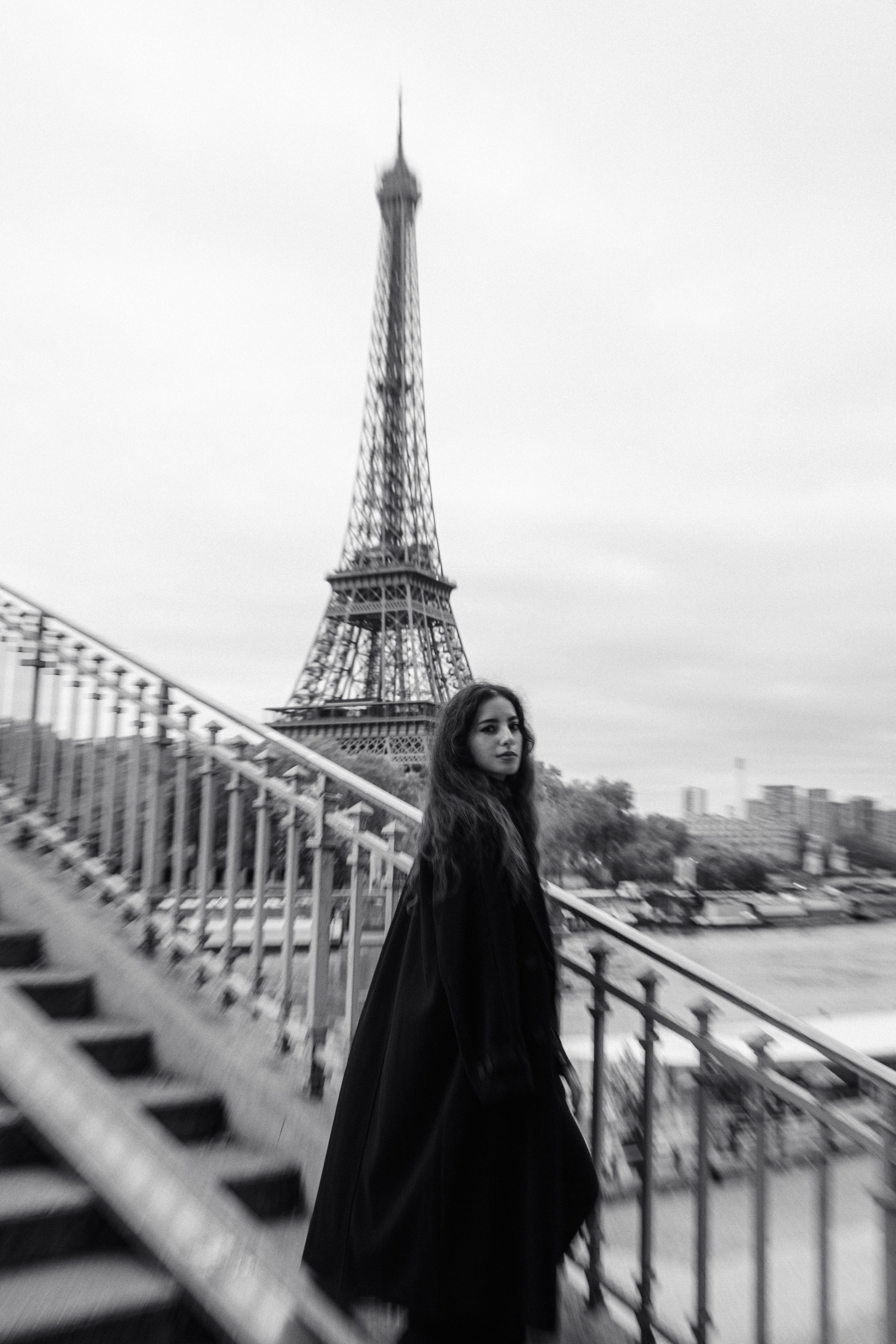Yvonne. Paris Wedding Photographer