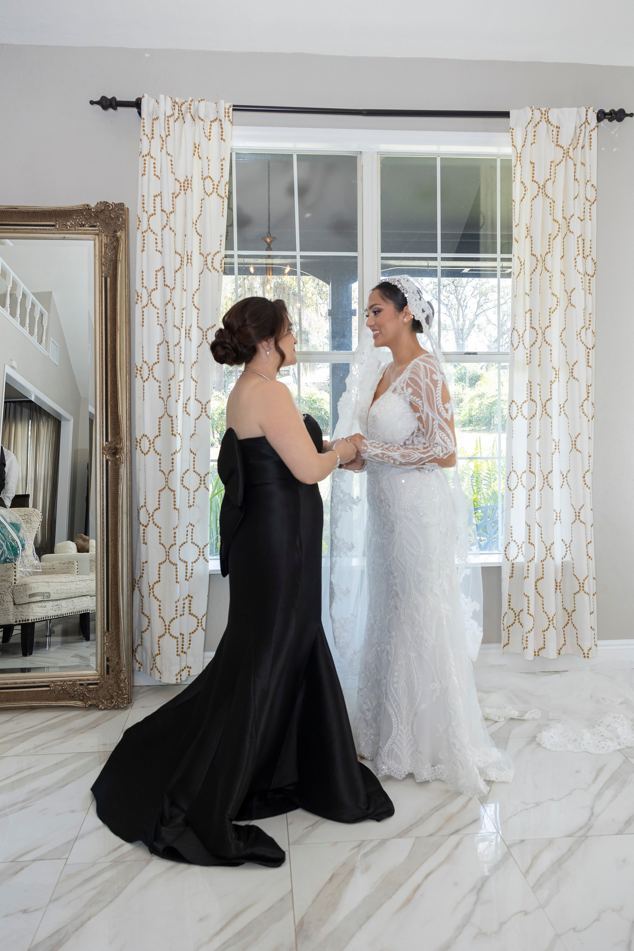 V&A. Wedding photographer in Florida