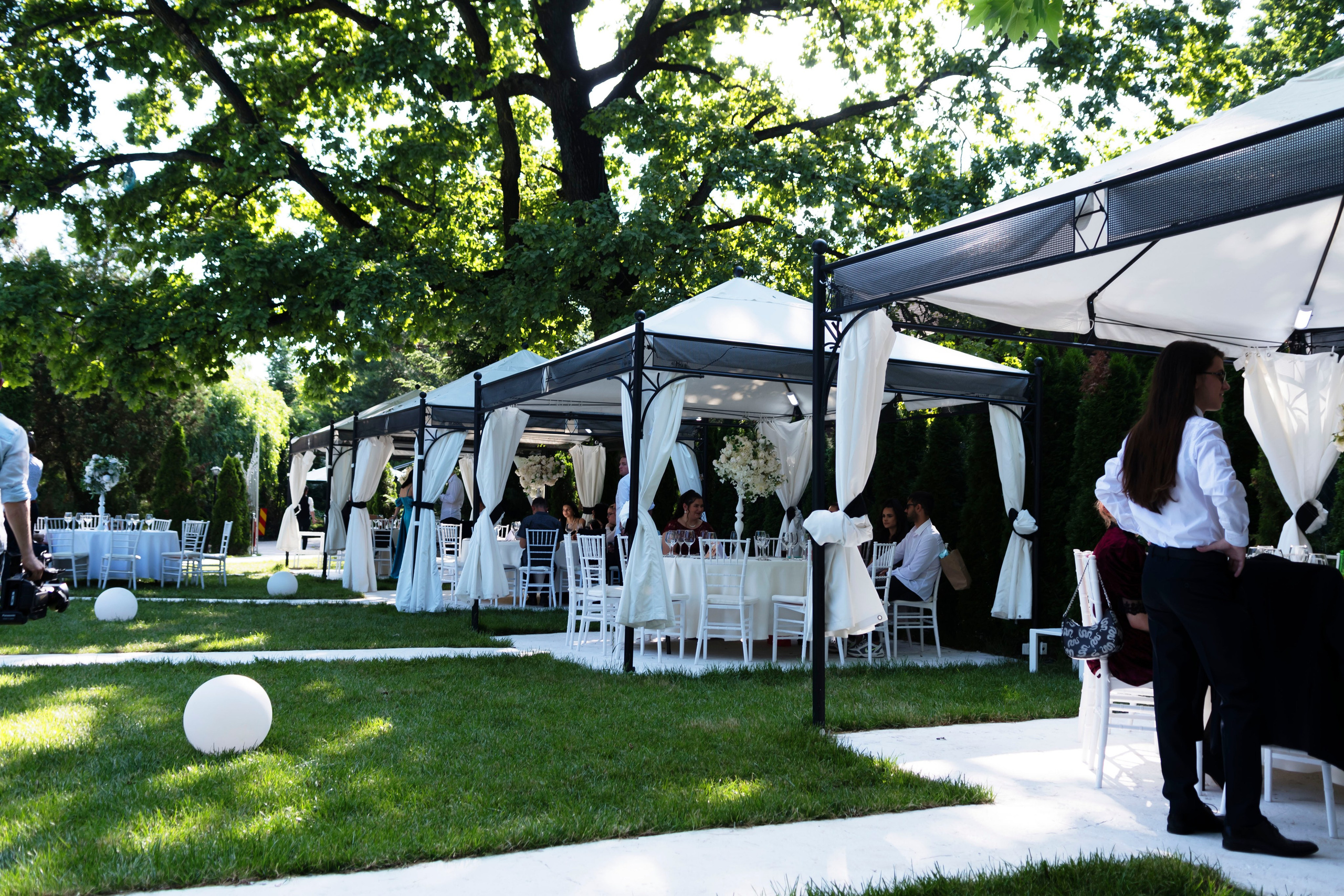 Bal Absolvire Liceul Hermes - Portofino Pool. MDimaFotoStudio. Fotograf de nuntă, evenimente private și de familie