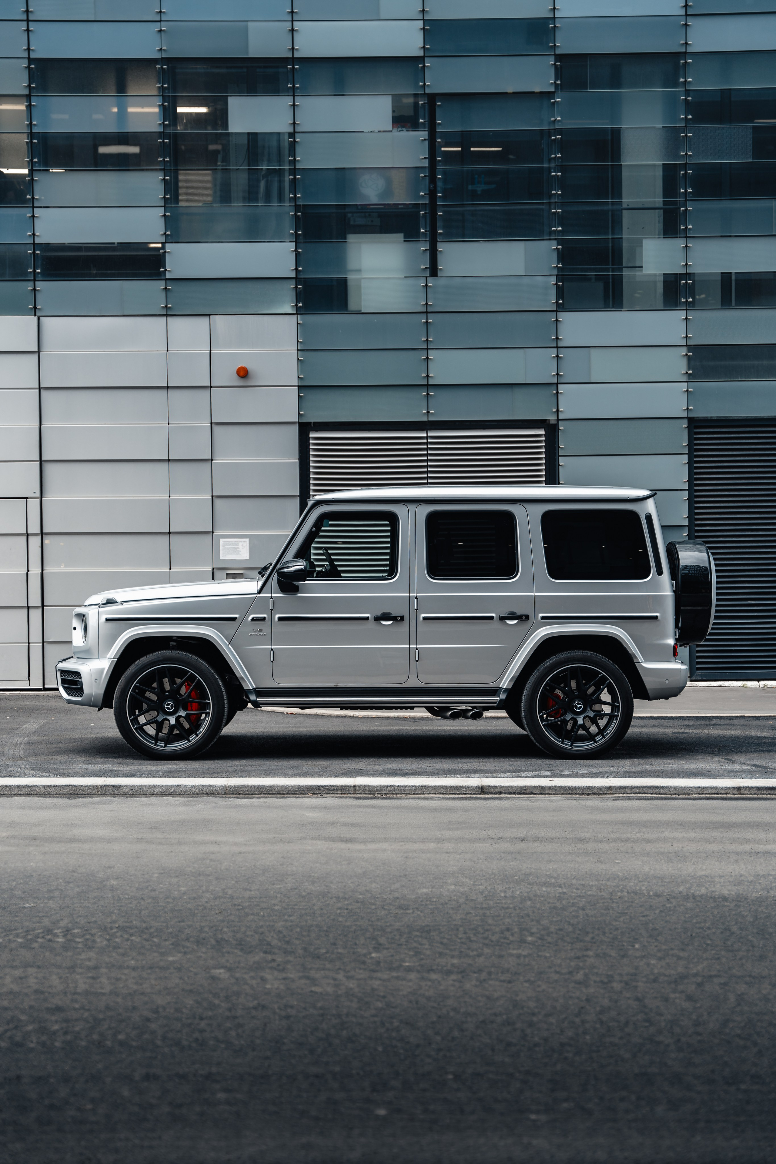 Mercedes-Benz G63 AMG. Photographer in Paris — Vitalii Motruk