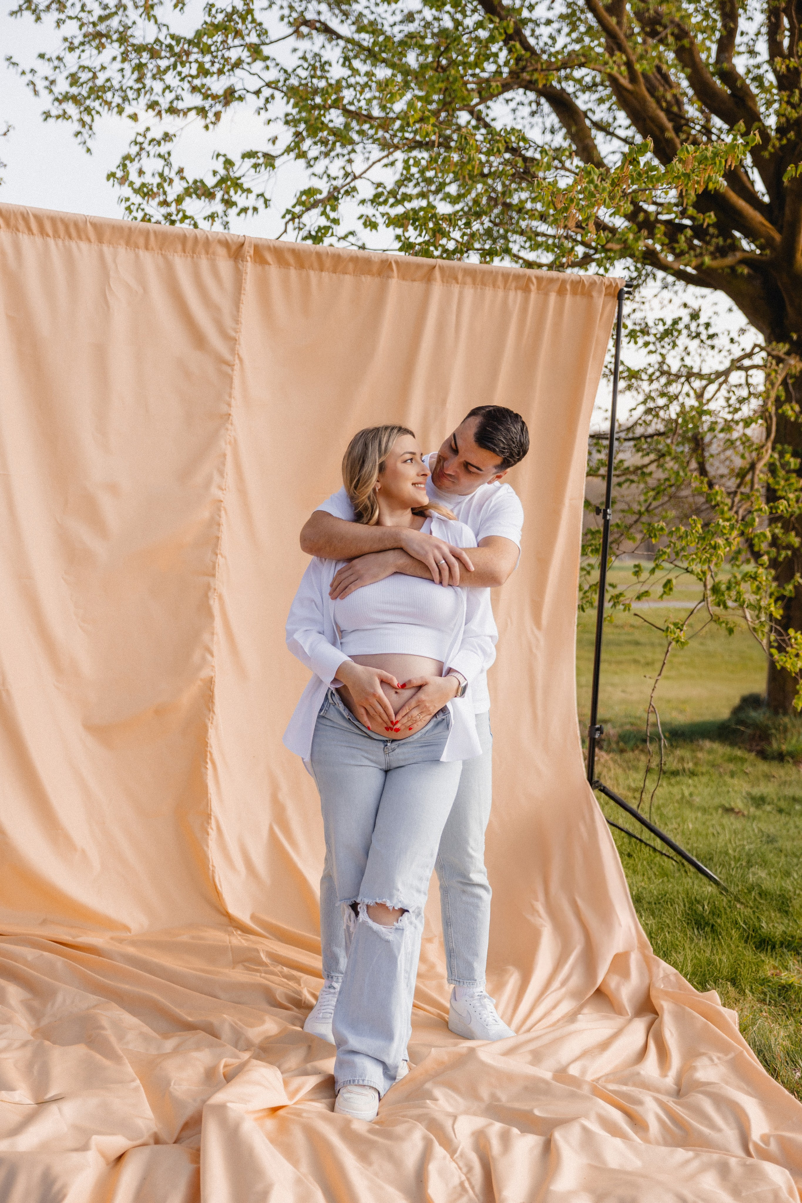 Schwangerschaftsfotos am Kemnader See | Babybauch Shooting Bochum. Hochzeitsfotografin Bochum | Halyna Reiche Fotografie NRW