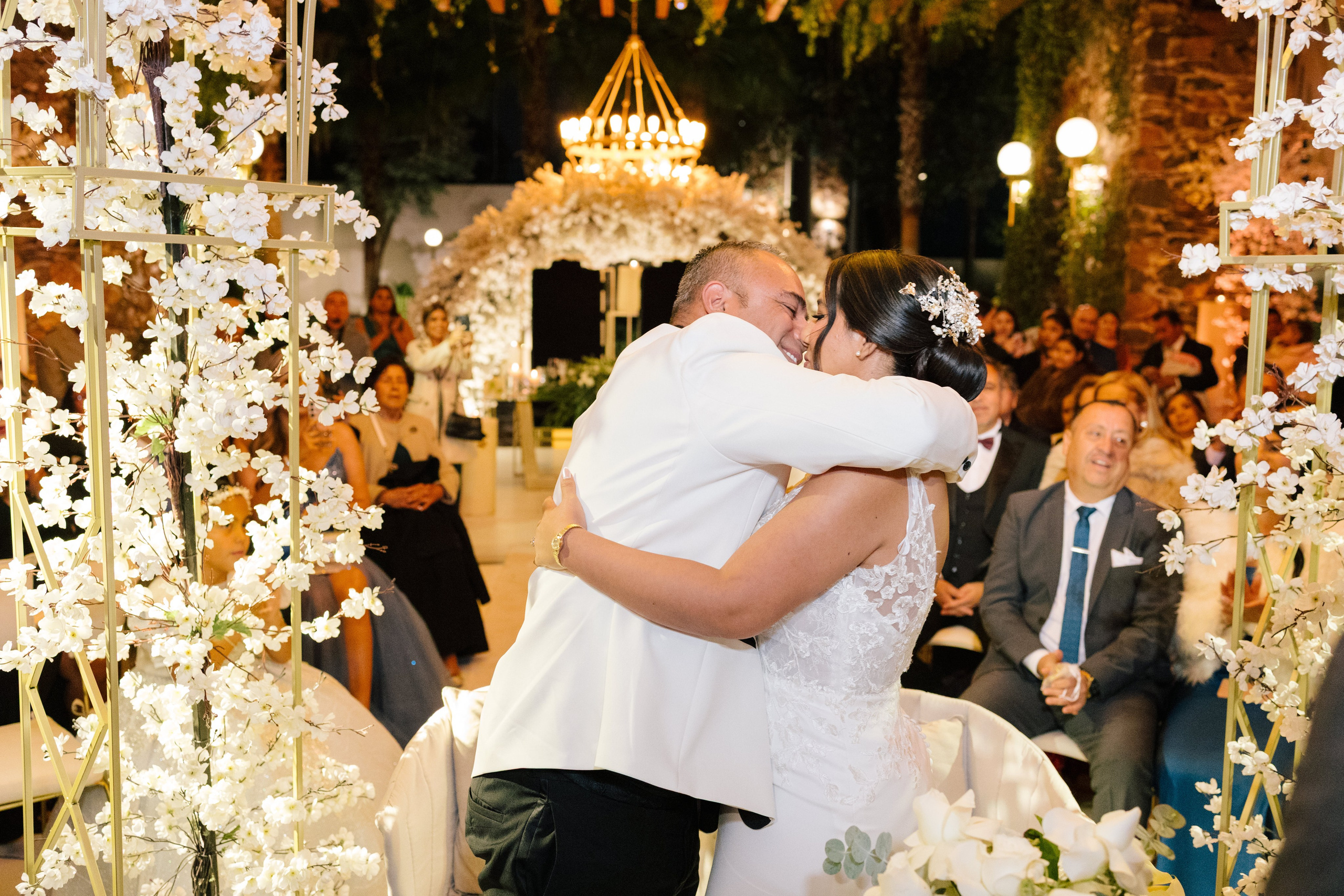 Alejandra y Salvador. Principal