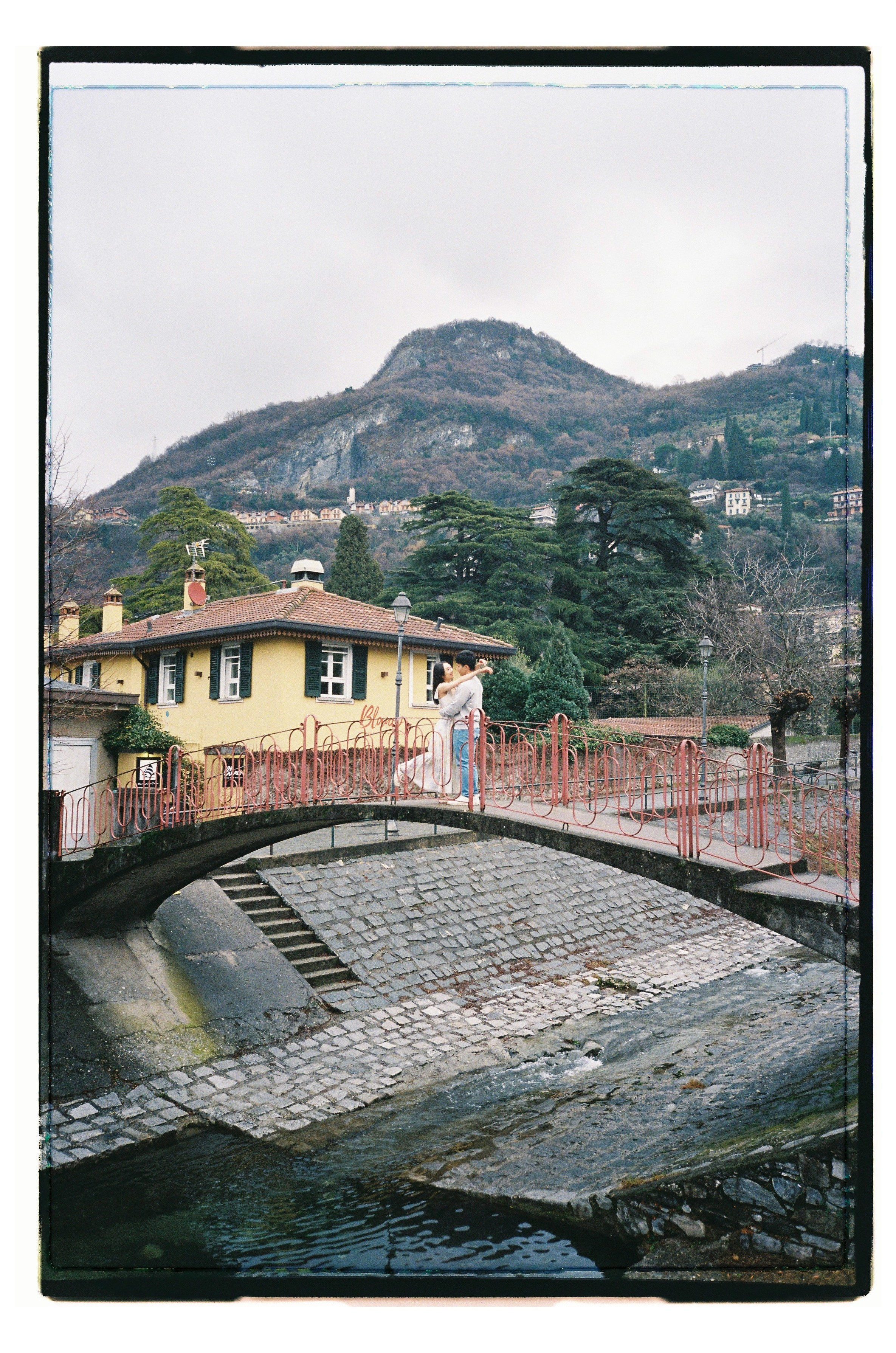 Celine & Jason in Varenna | Sneak Peek. Wedding photographer in Italy