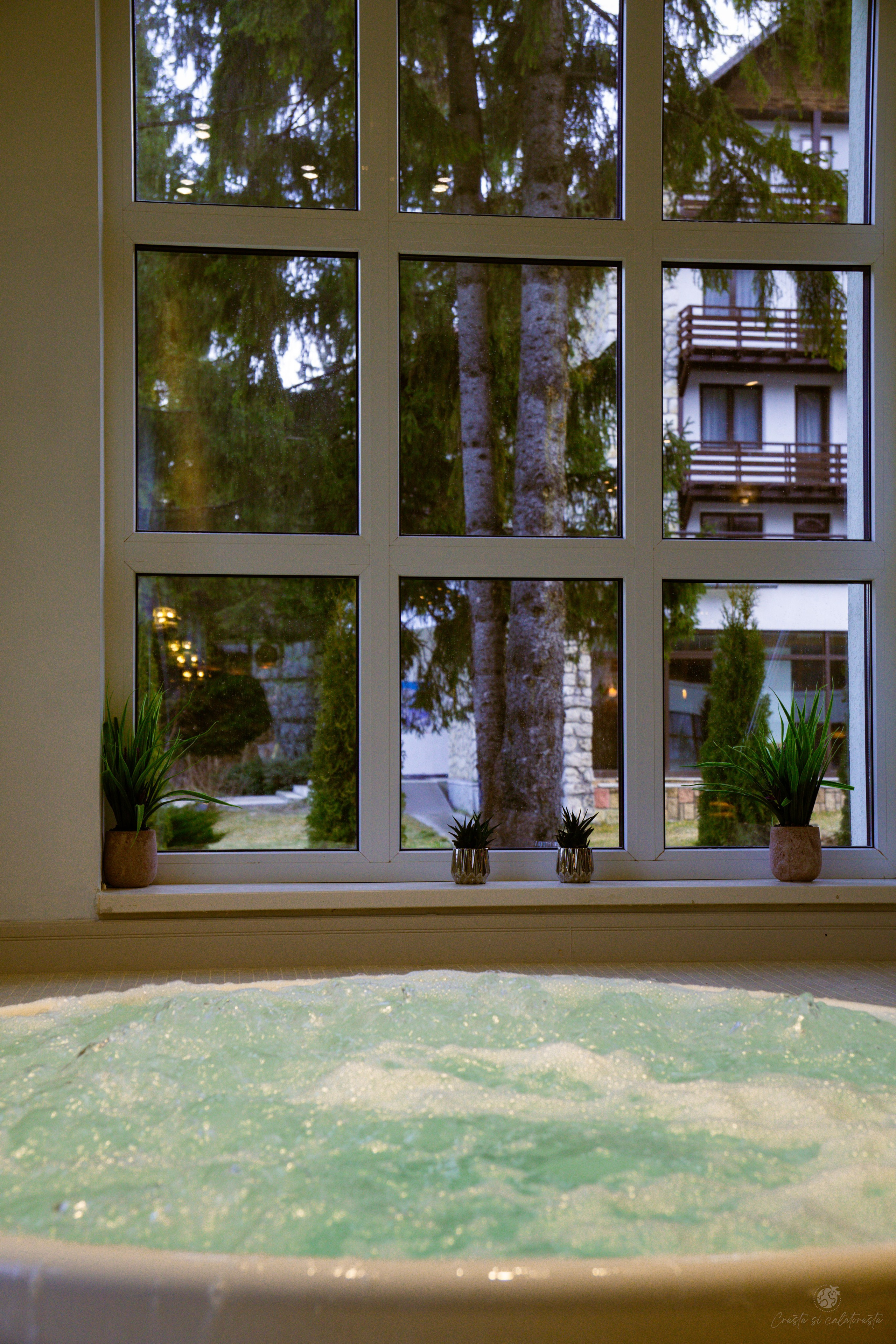 Ana Hotels. Creste si calatoreste