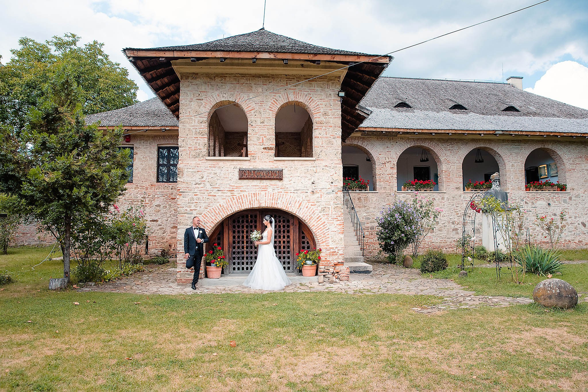 Fotograf nunta Ploiesti ; Fotograf nunta București ; Fotograf Botez Ploiesti, Fotograf Botez Bucuresti, Fotograf eveniment, Nunta, Botez, Corporate, Foto Video Ploiesti, Foto Video Bucuresti