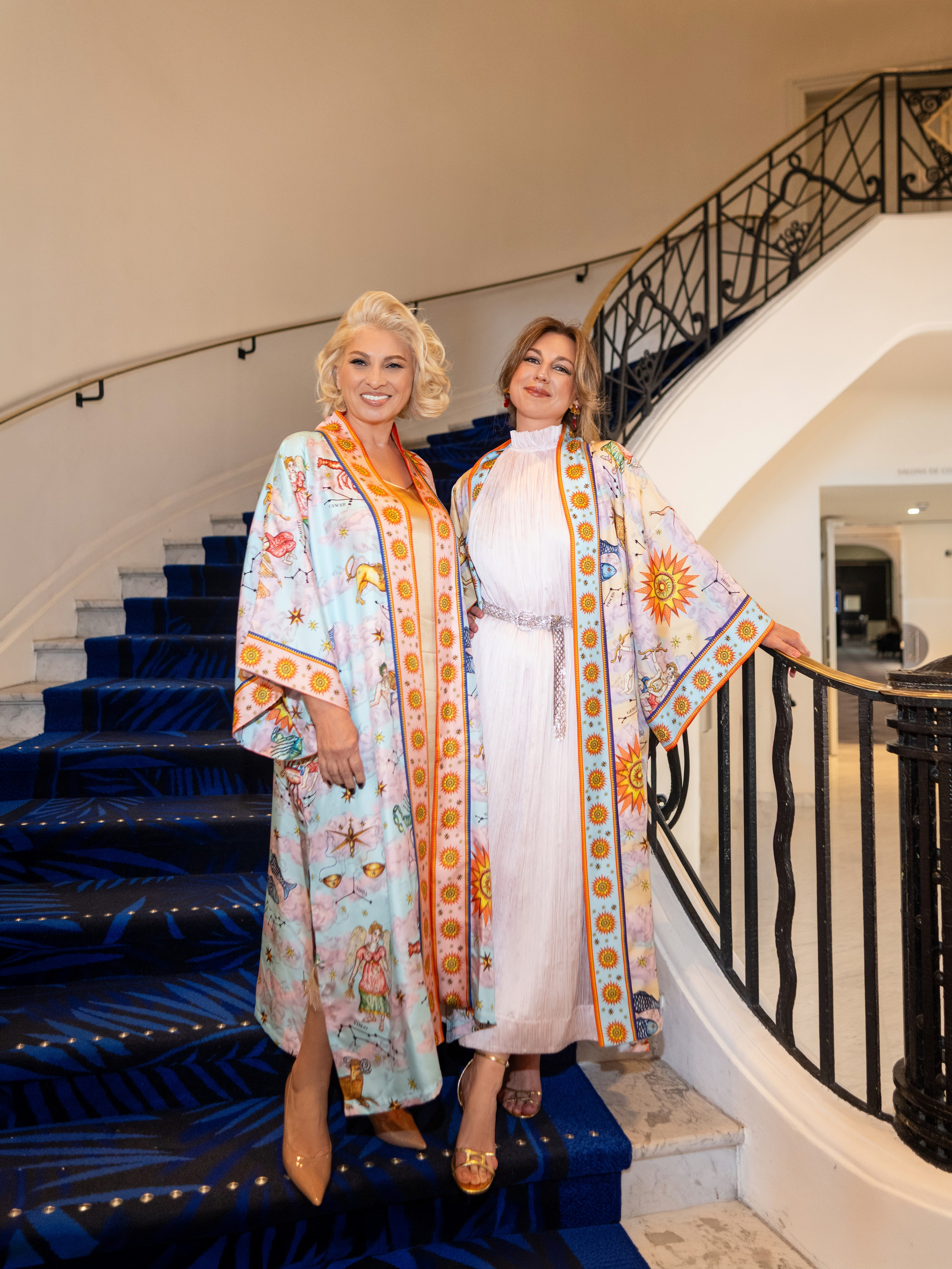 Angela Pearl Astrology & Helen Litorelle. Фотограф в Ницце, Каннах, Монако, Варшаве