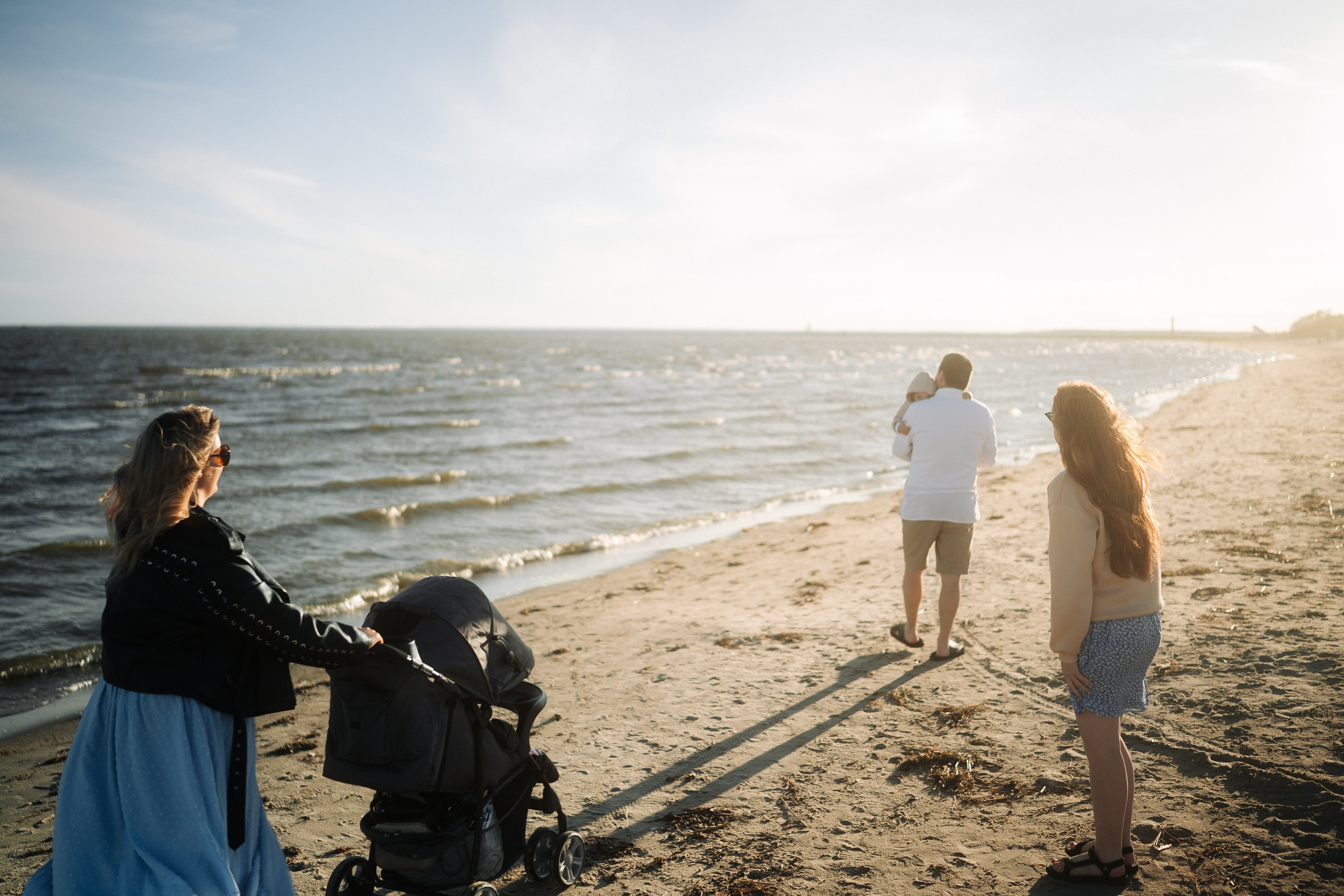 By the Sea. Couple and Family Photographer in Tallinn, Sasha Kaloshin