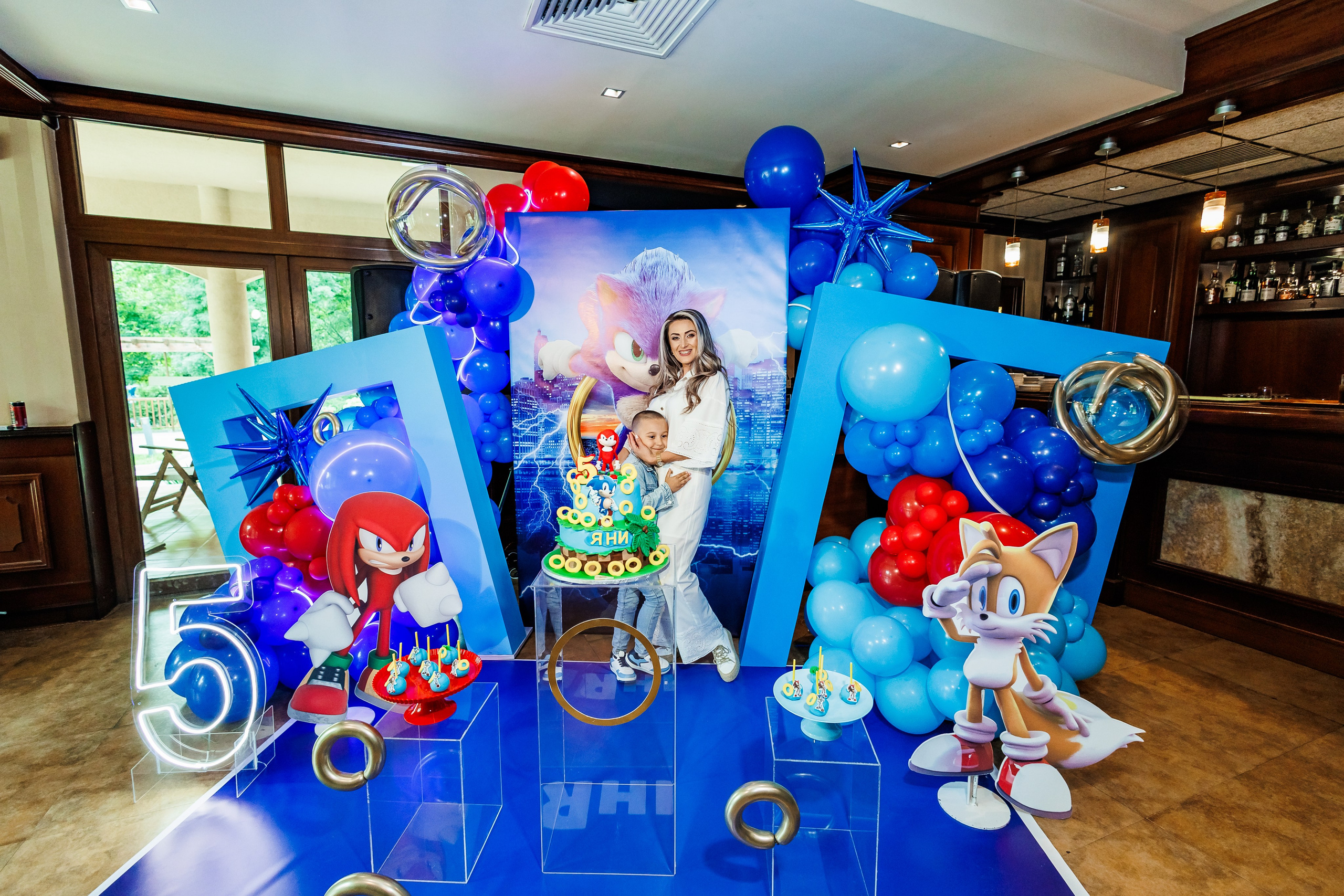 Честит Рожден Ден. Фотограф Ирина Йотова