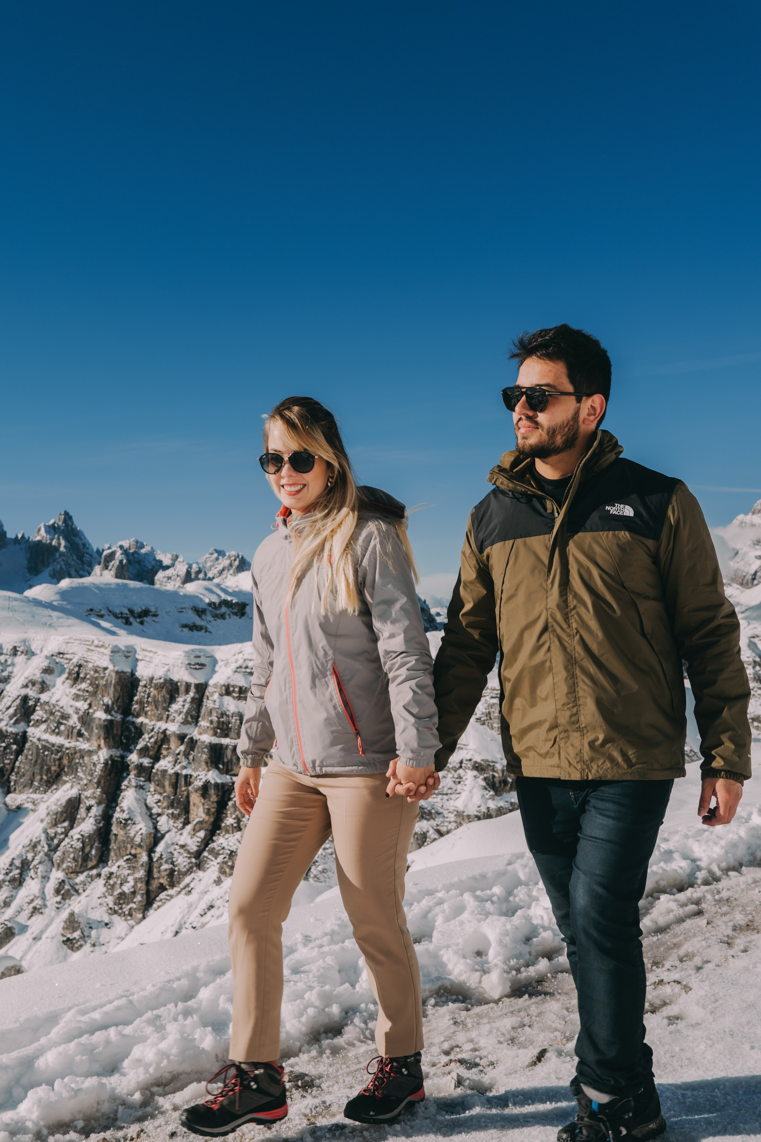 Couple photo shoot near Lago di Braies hotel in the Dolomites
