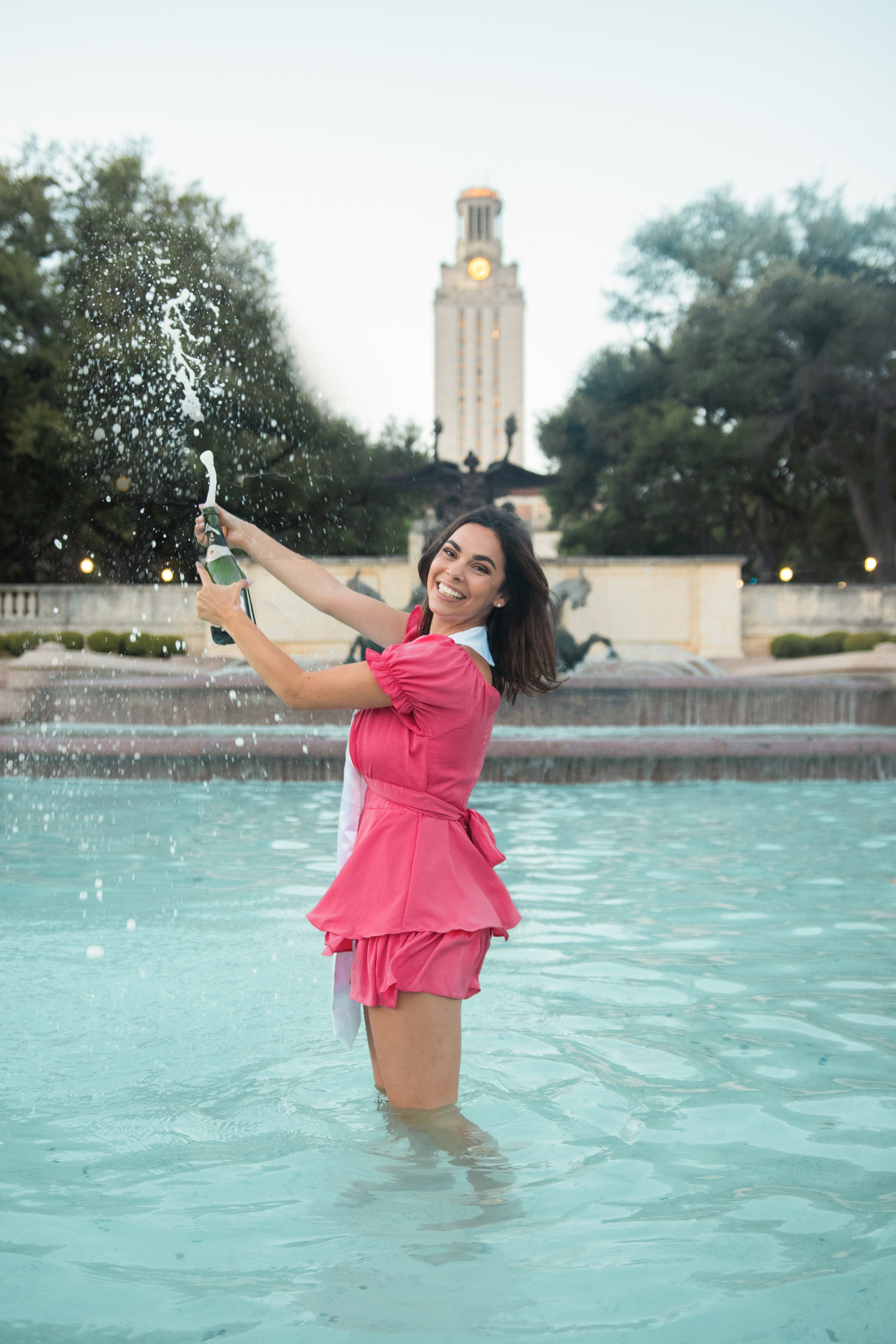 Mia’s senior photoshoot at the University of Texas Austin