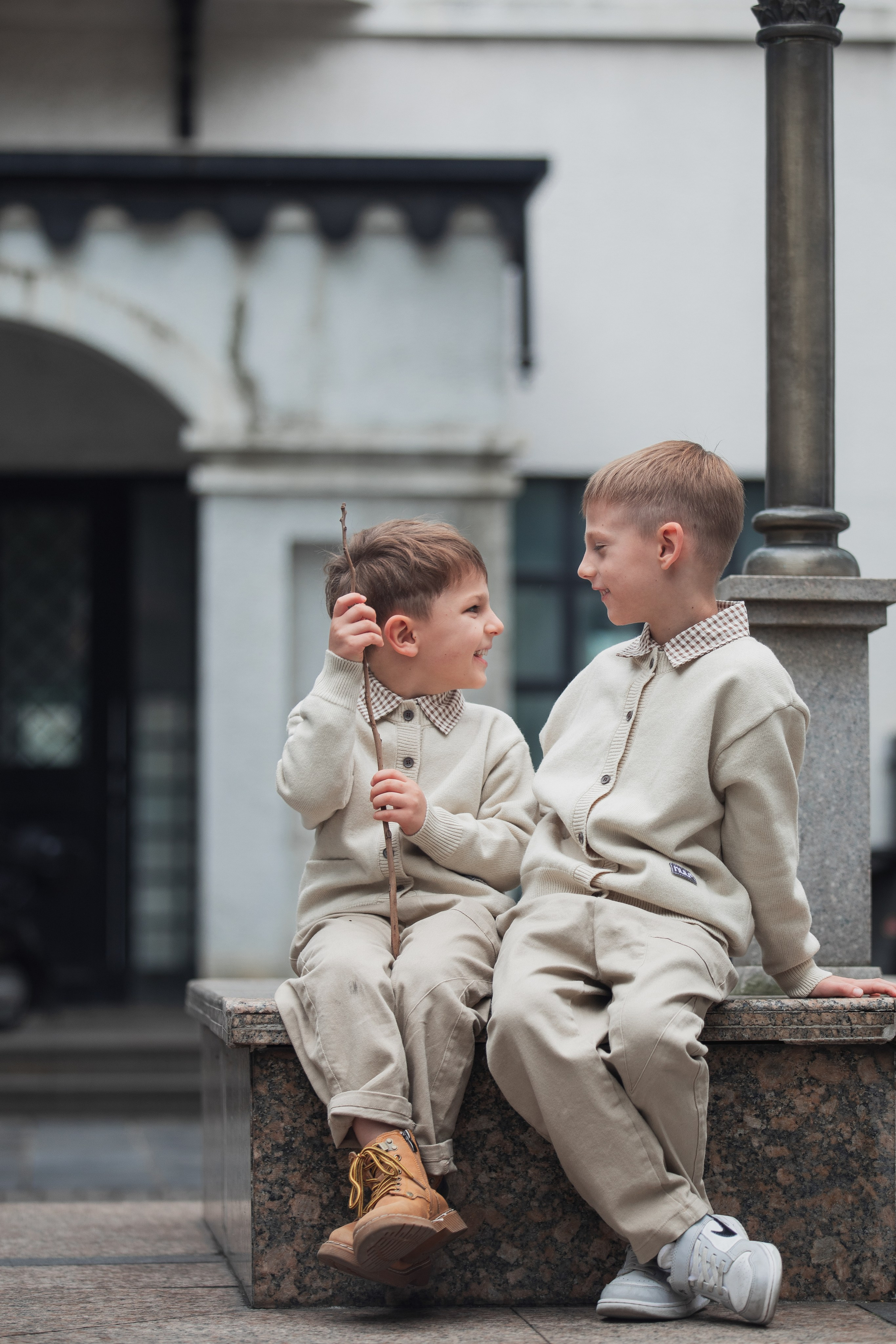 Family photoshoot in Temsa town, Shanghai. Photographer in Shanghai — Lola Pidluskaya