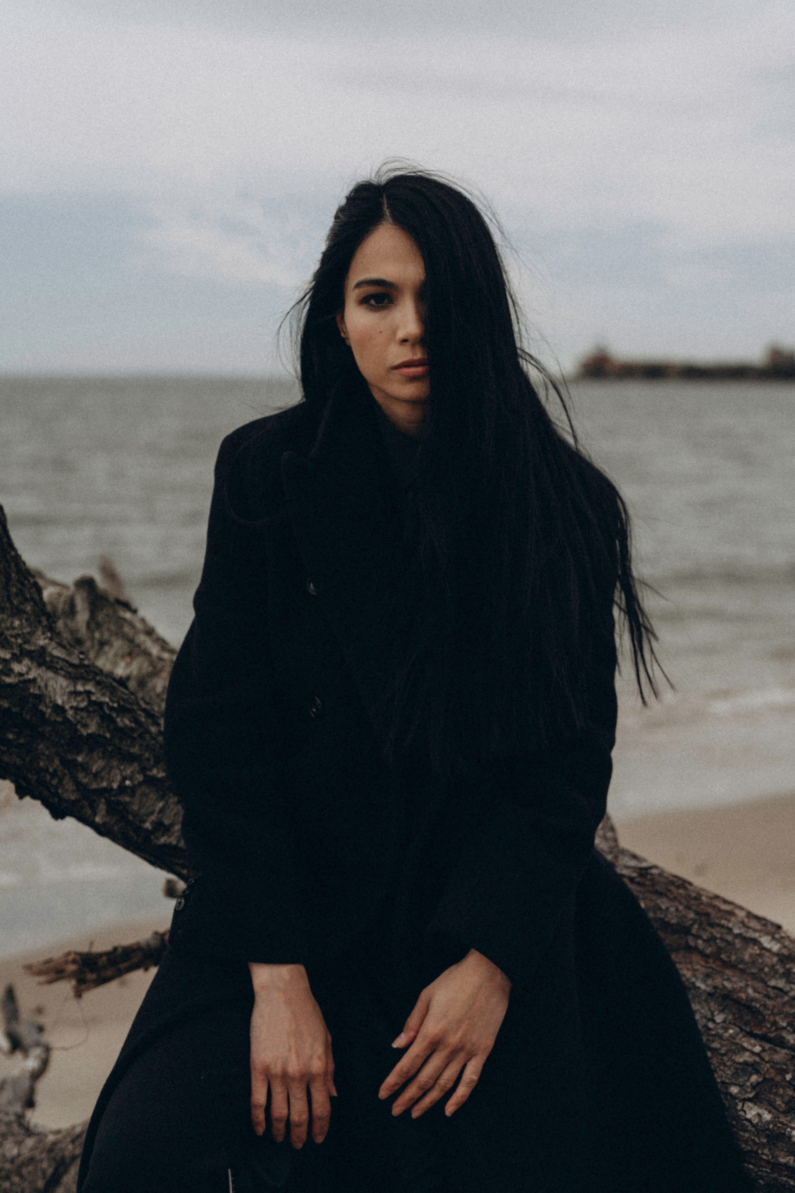 Shirin Beach. Modern maternity photographer in Long Island New York