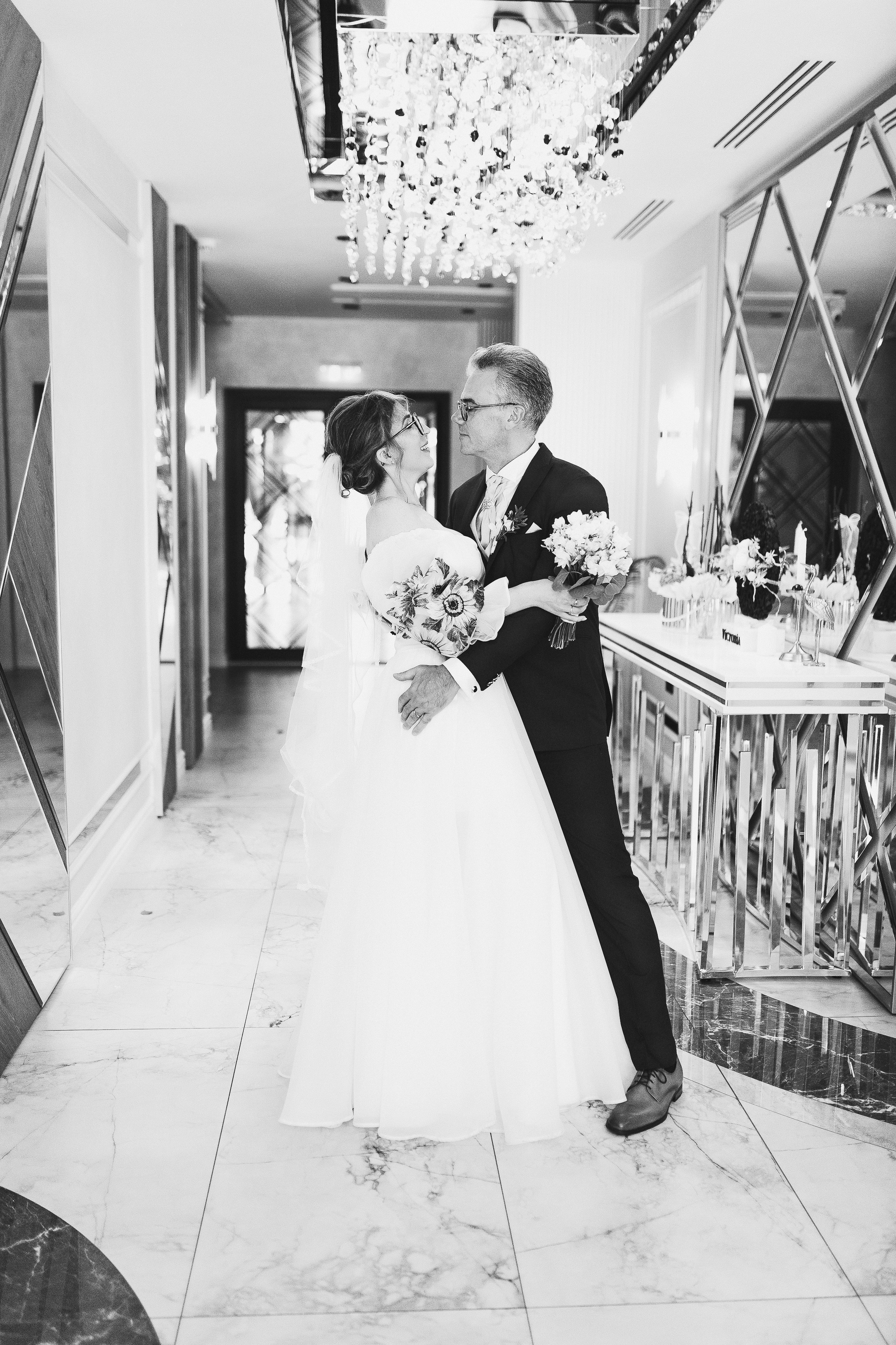 Alexandra & Renaud. Vlad Aconstantinesei Photographer