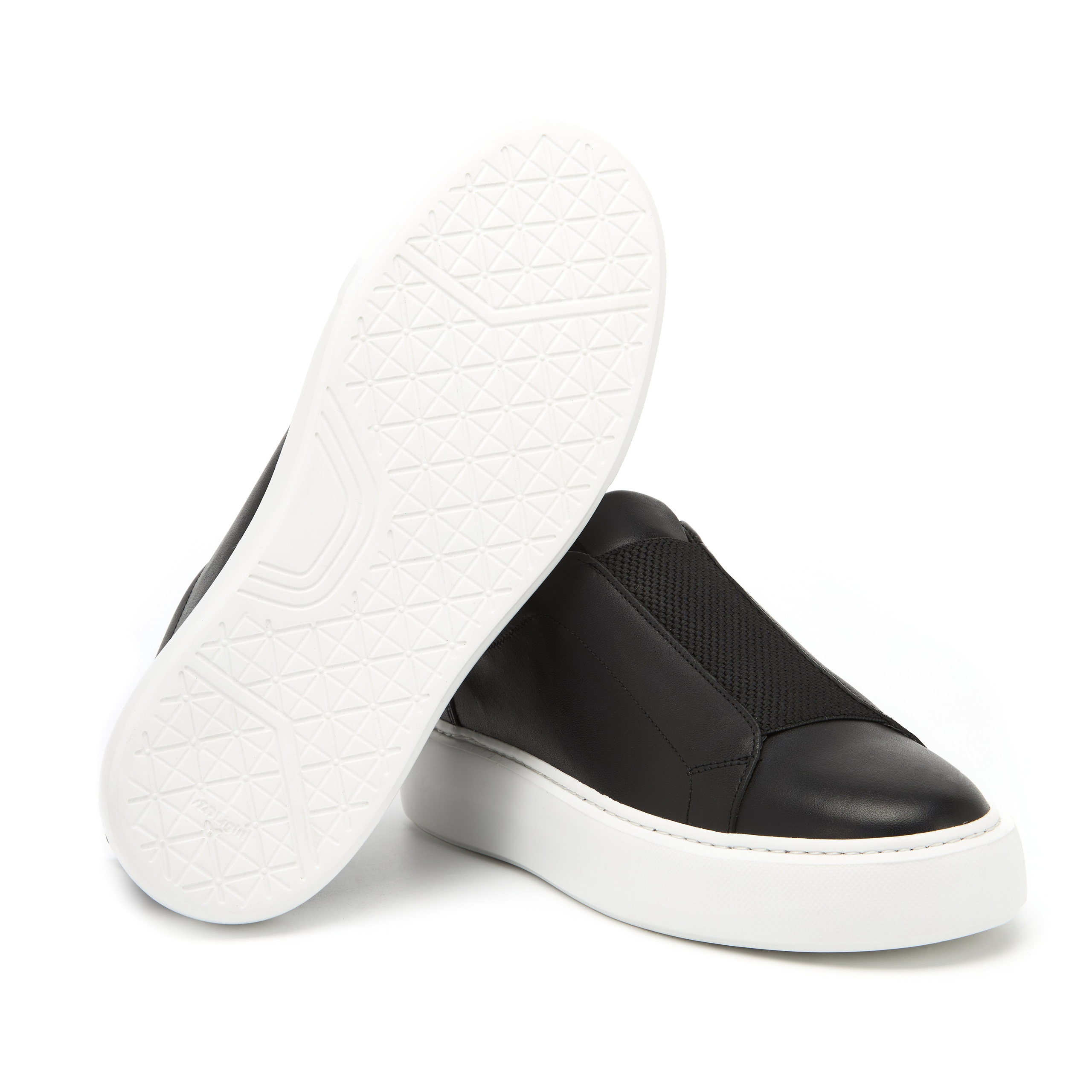 Съёмка обуви. Предметная фотосъемка в Алматы. Студия фото и видео съемки товаров