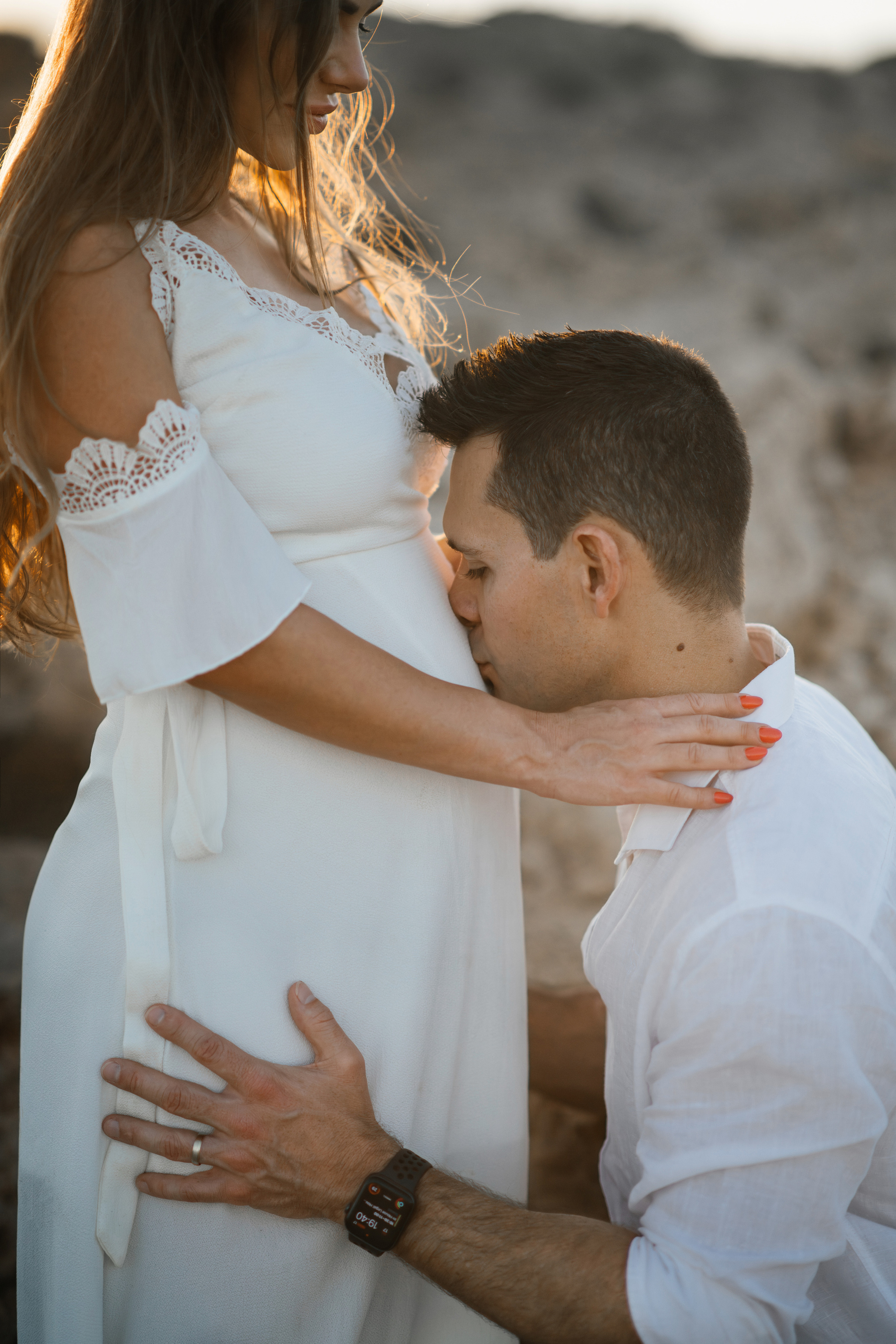 На морских скалах. Фотограф на Кипре