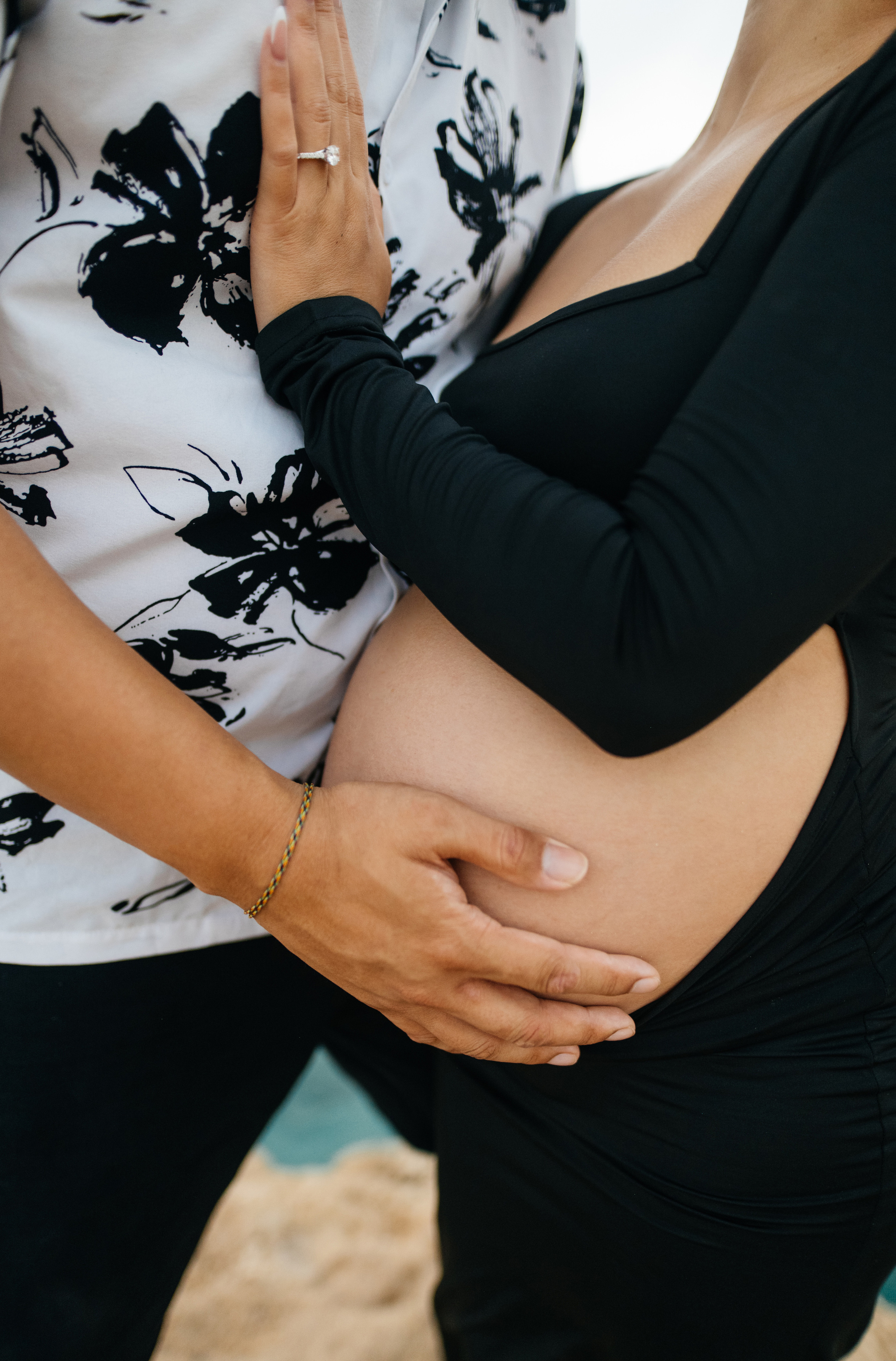 На морских скалах. Фотограф на Кипре