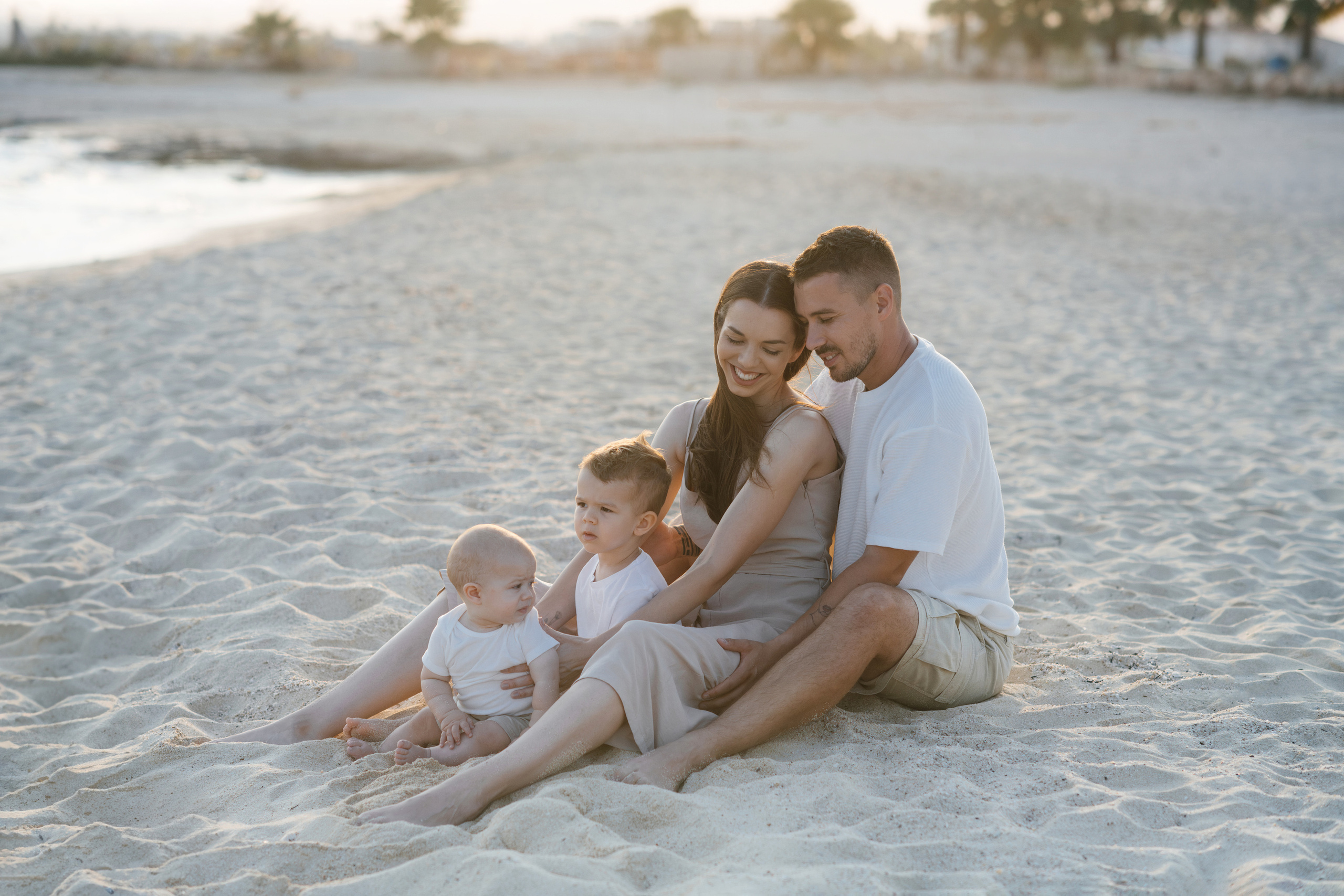 На диком пляже. Фотограф на Кипре