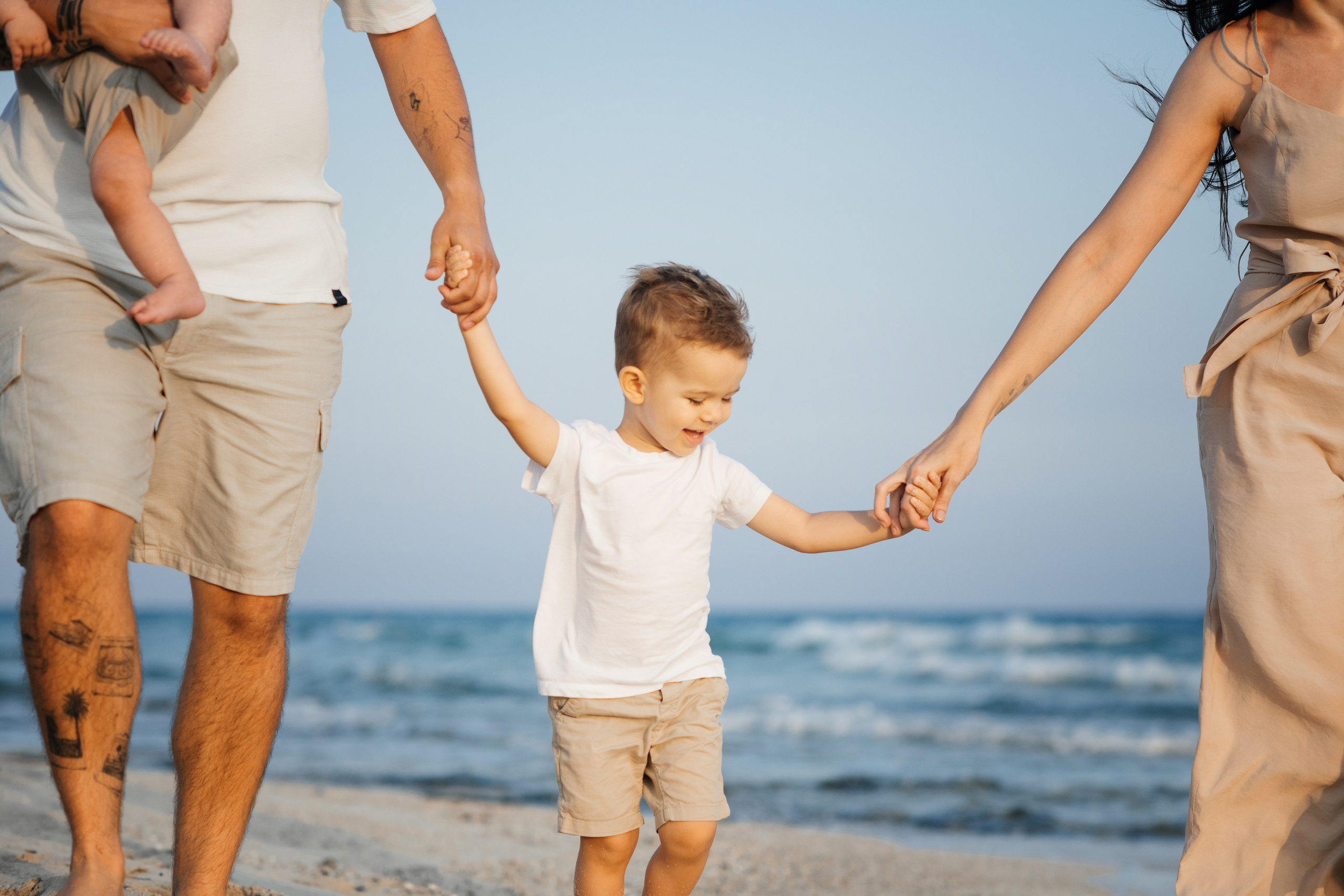 На диком пляже. Фотограф на Кипре